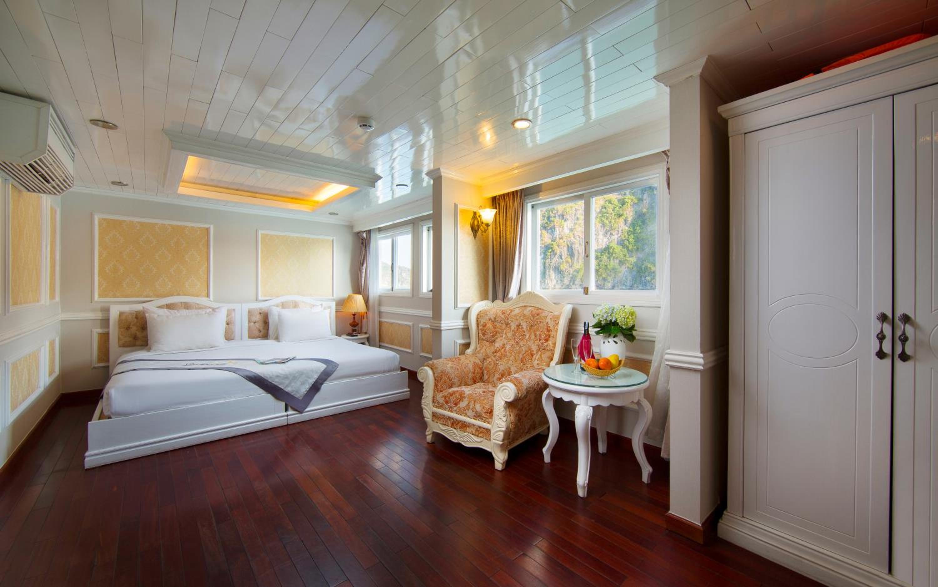 Junior Suite with Jacuzzi - 3 Days 2 Nights photo 2