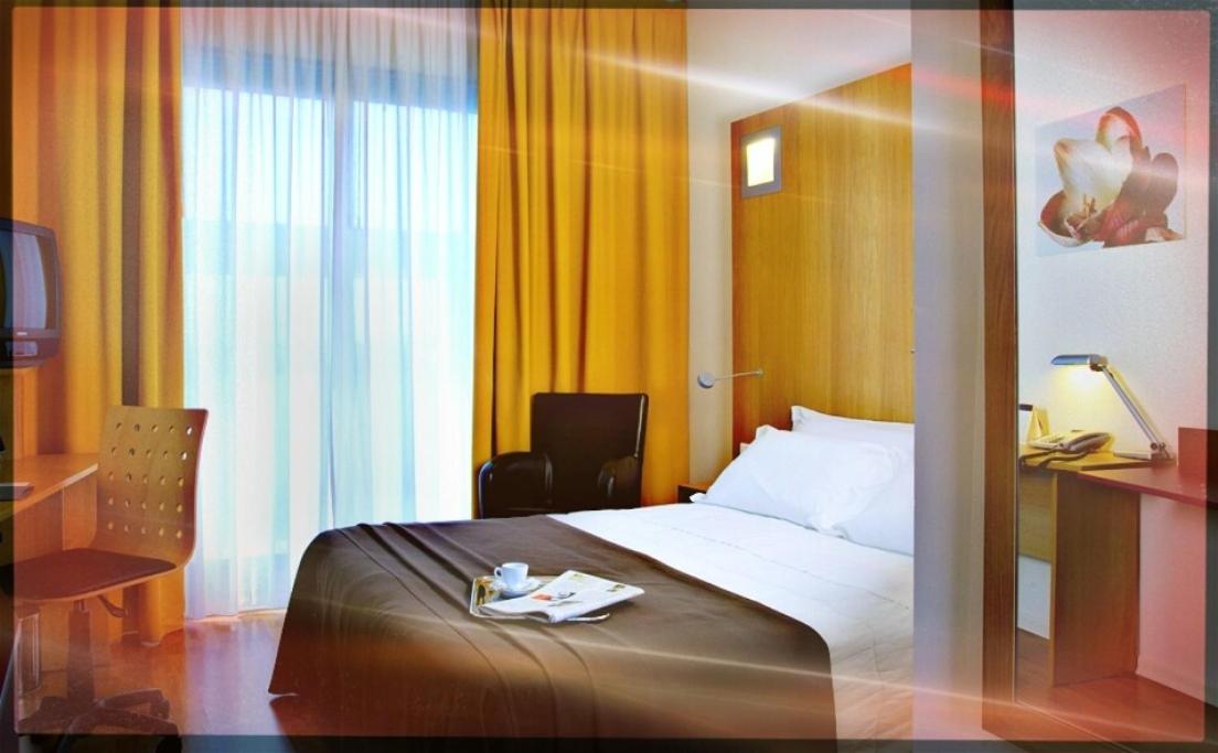 Deluxe Double Room - Photo 2