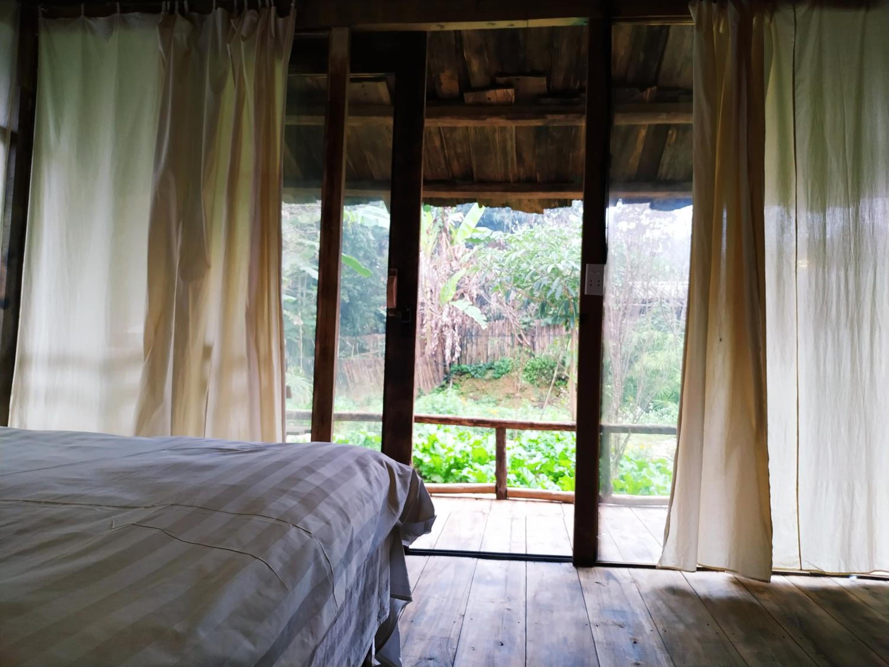 Bungalow with Patio photo 3