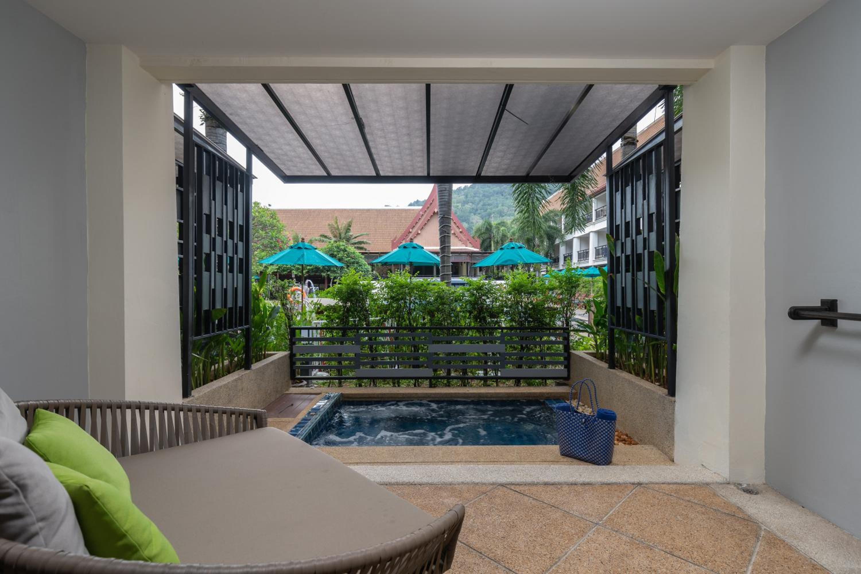 Deluxe Double or Twin Room with Spa Bath - Photo 7