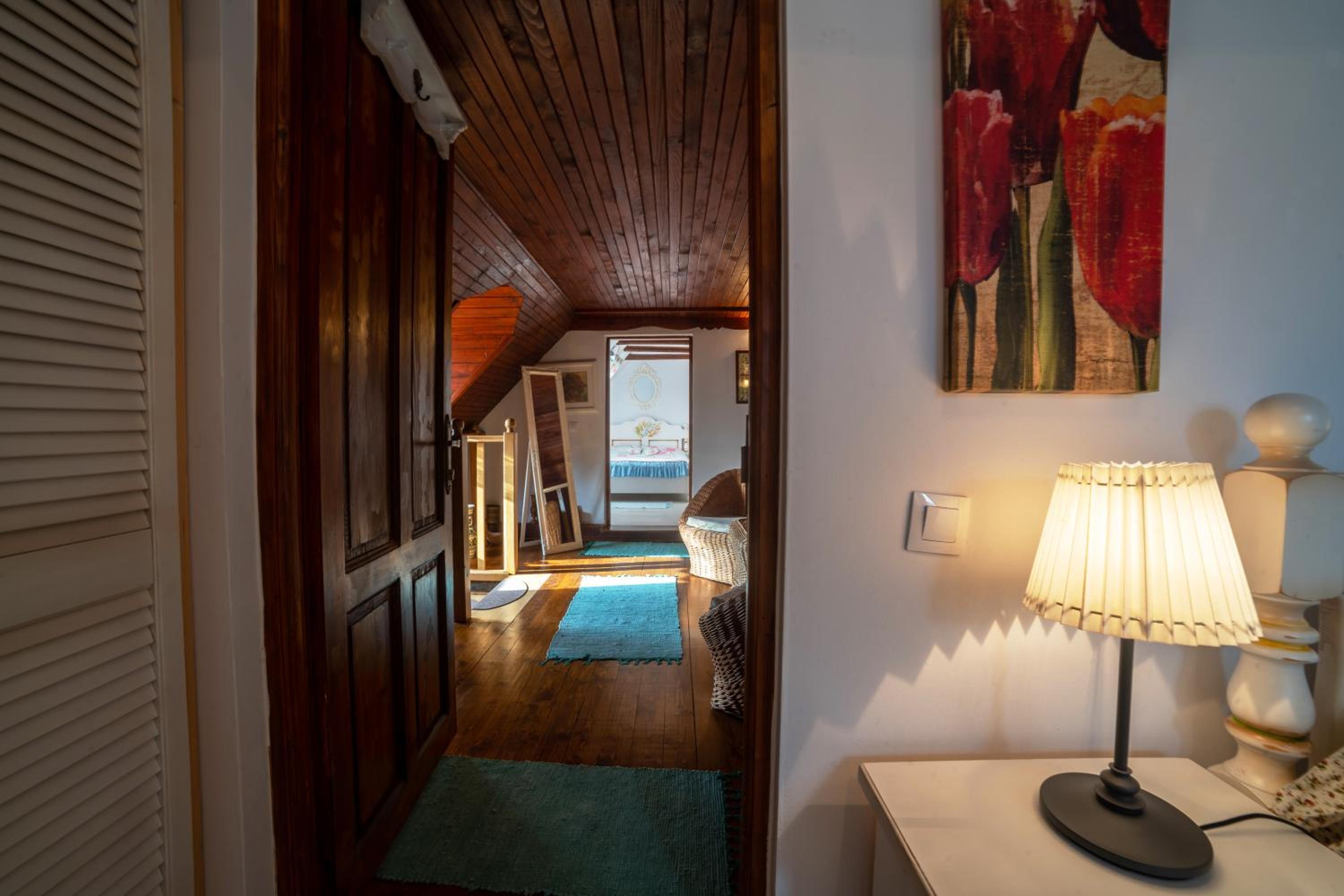 Double Room with Garden View - Photo 9
