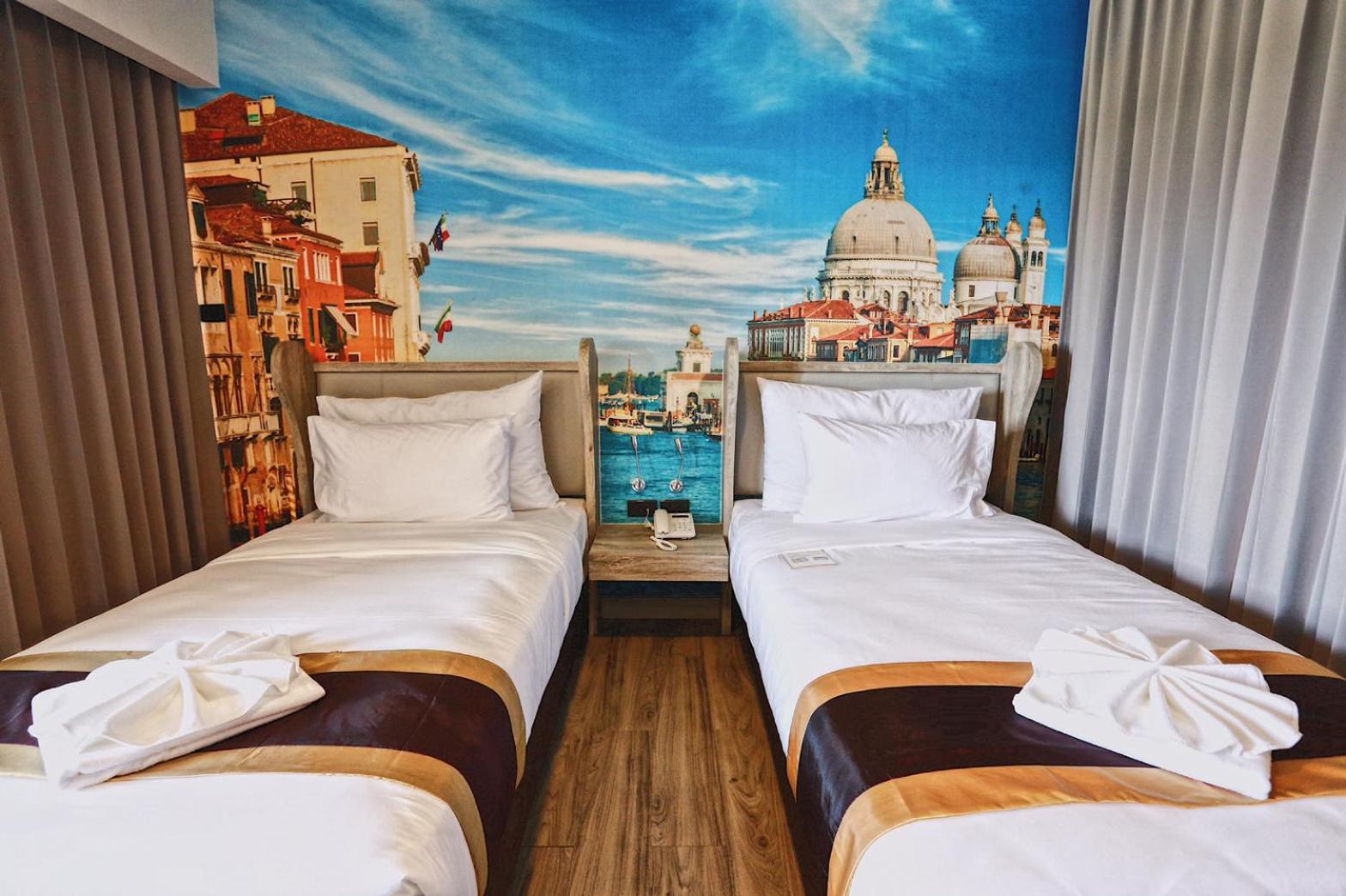 Superior Twin Room - Photo 4