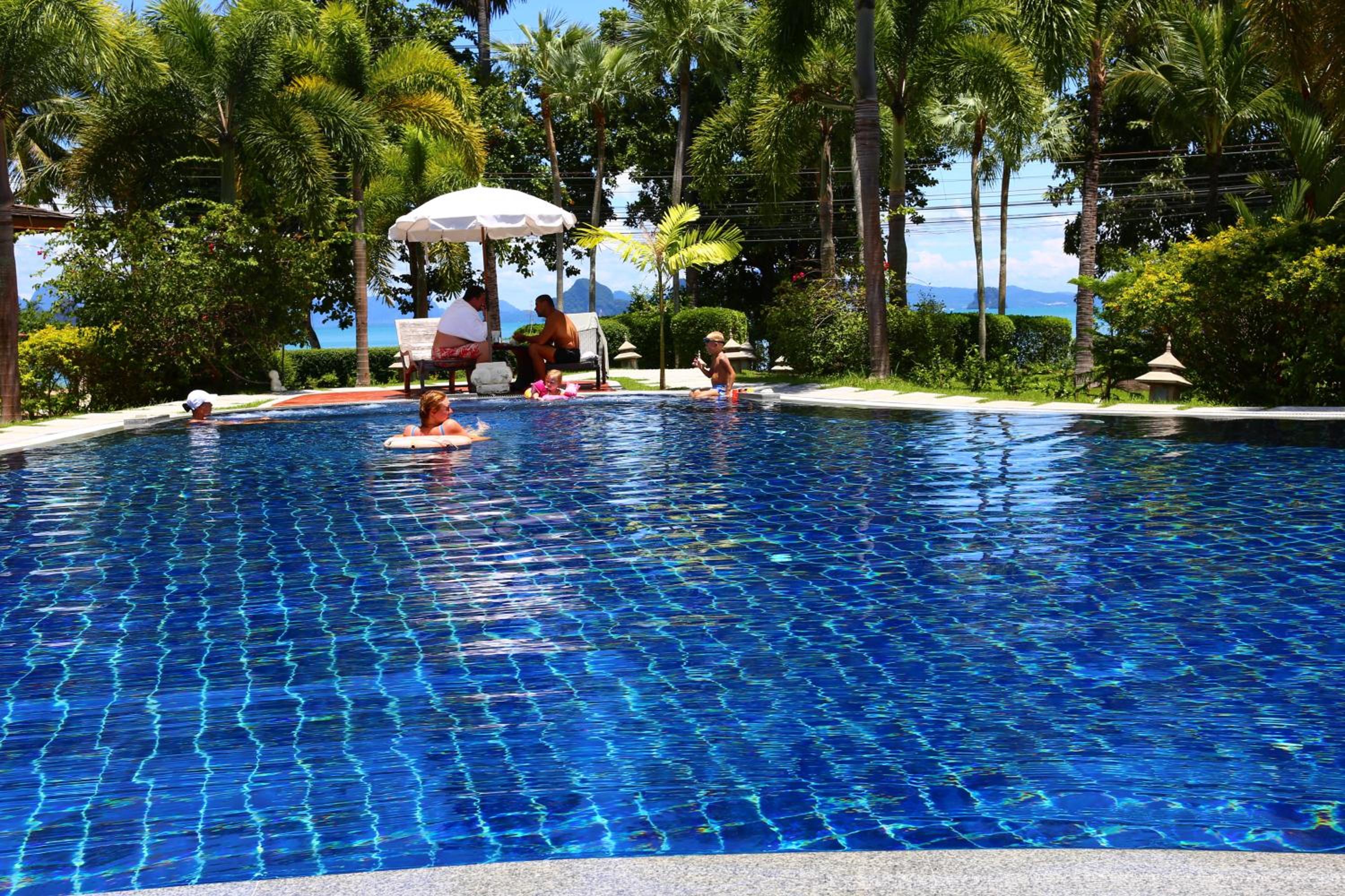 Deluxe Beach Suite - Photo 58