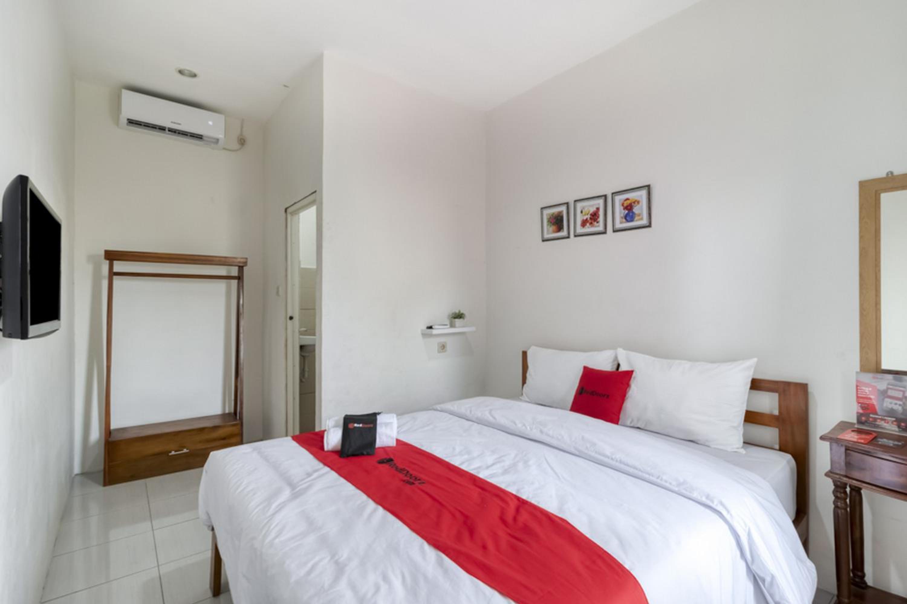 Double Room - Photo 2