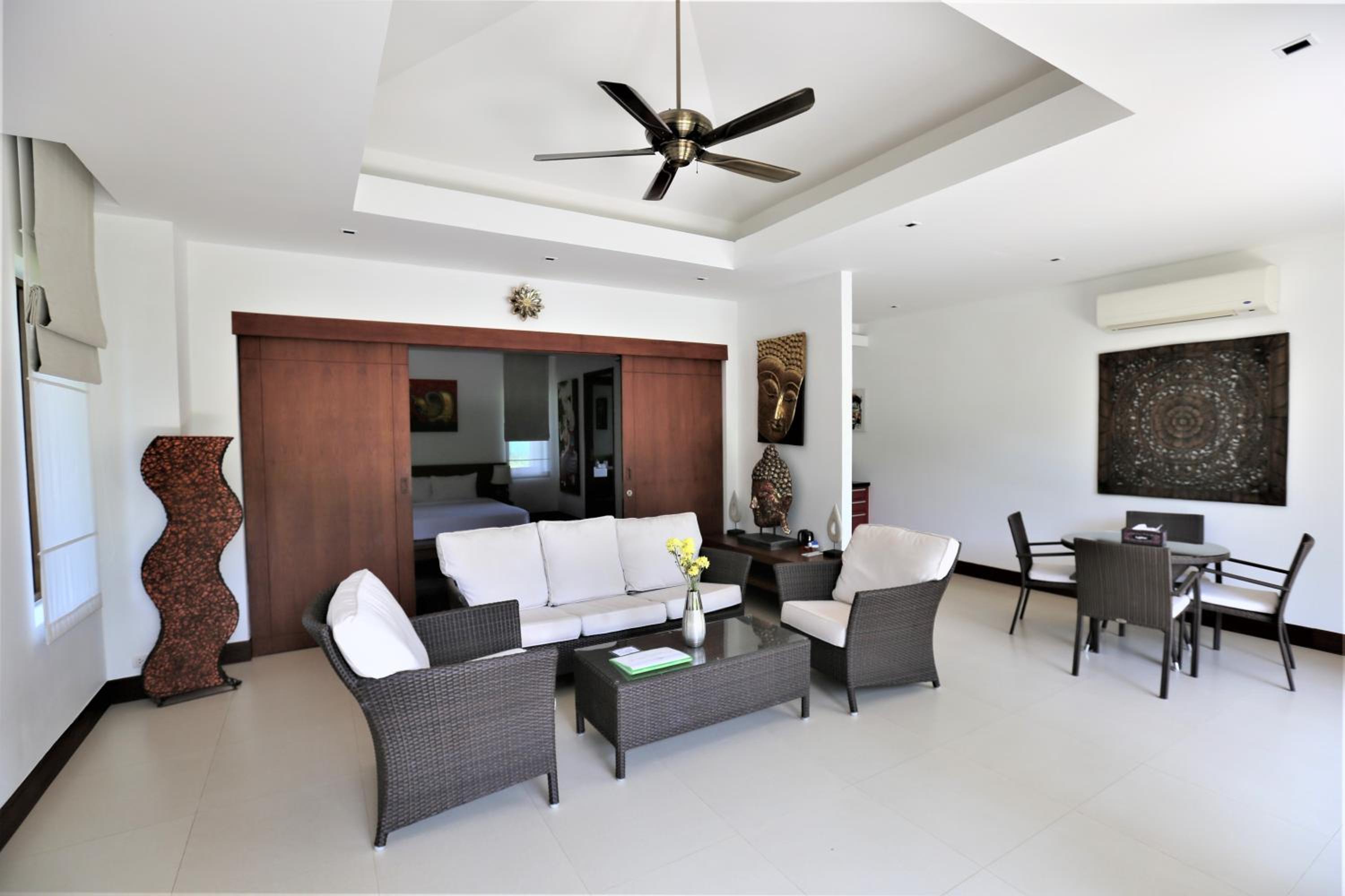 Deluxe Beach Suite - Photo 1