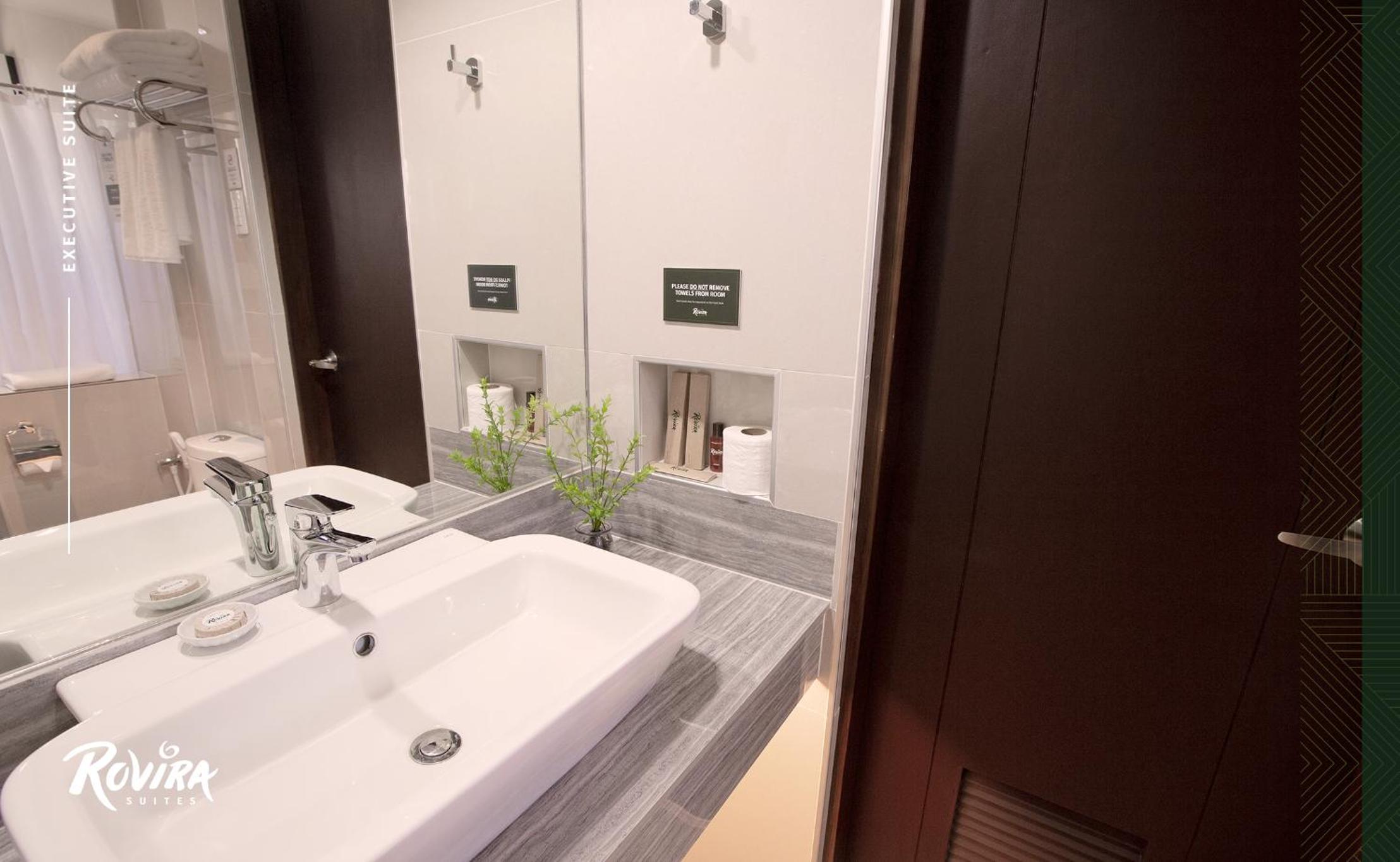 Deluxe Twin Room - Photo 7