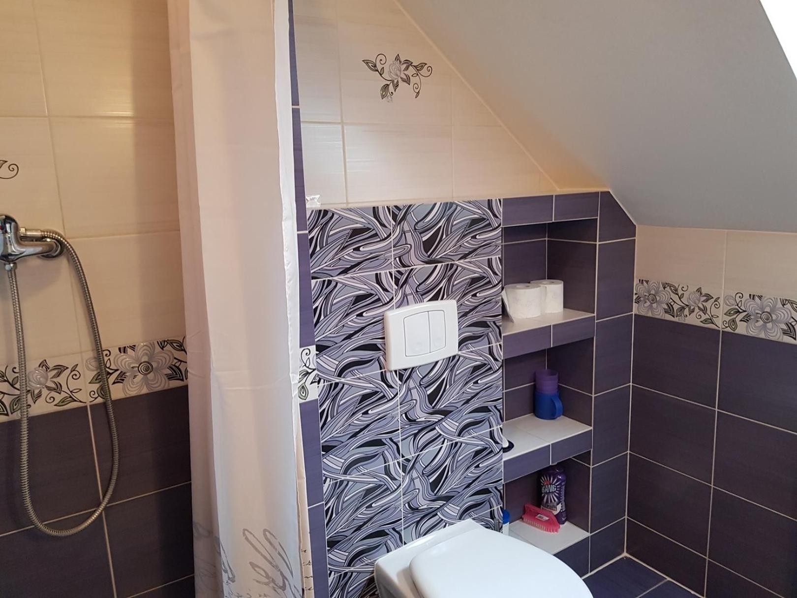 Twin Room With Shared Bathroom photo 3