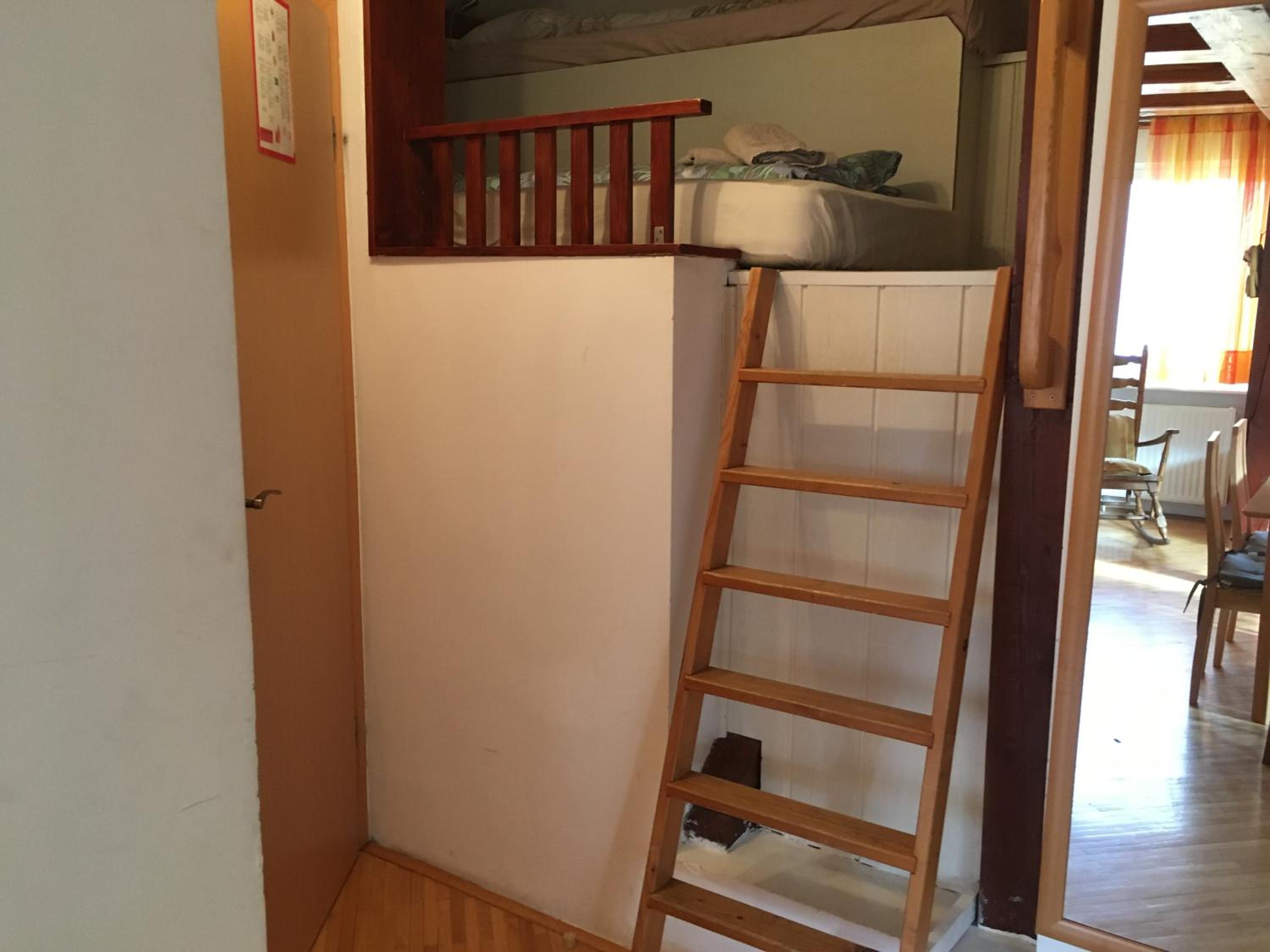Large One-Bedroom Apartment - Attic - Photo 14