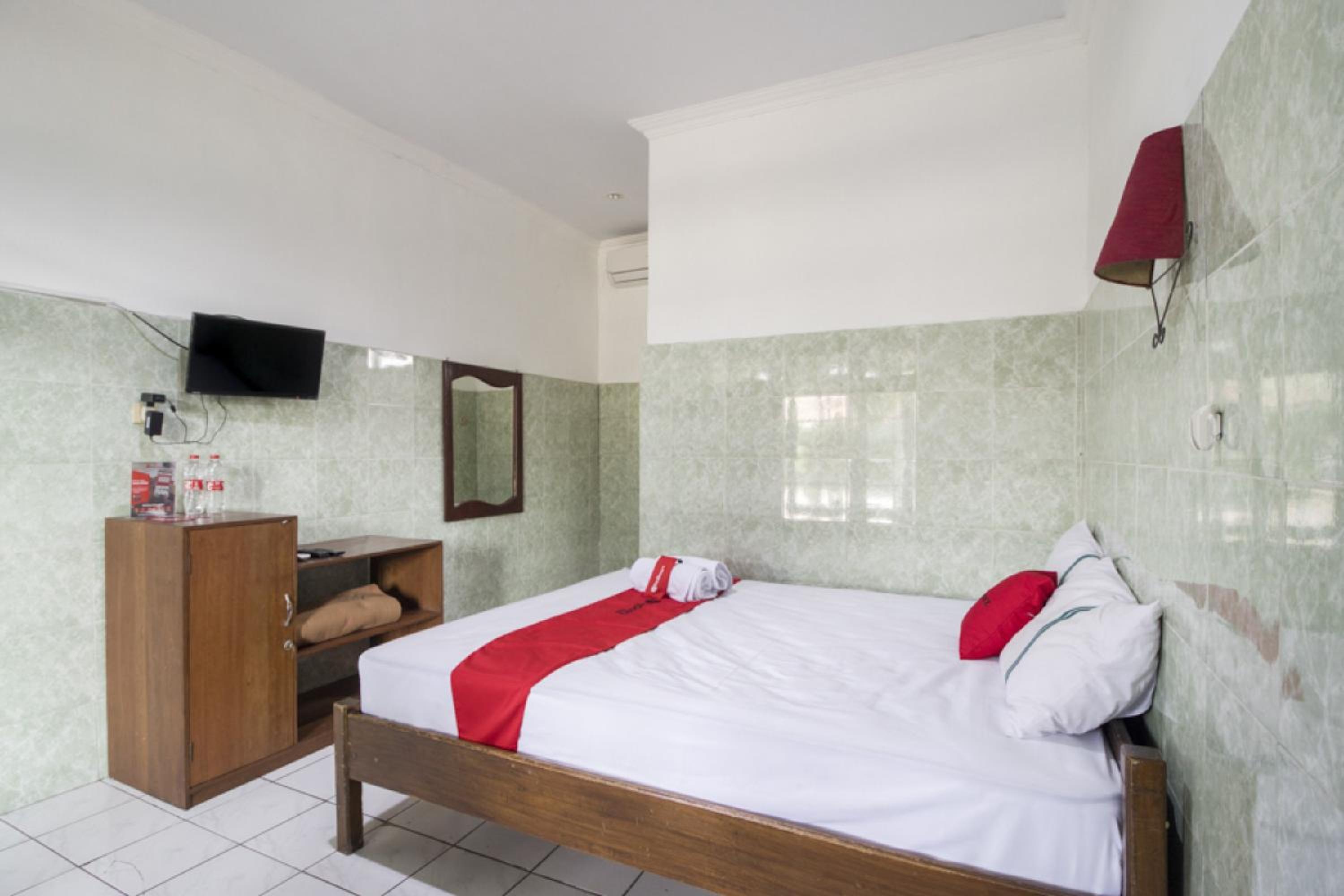 Double Room - Photo 9