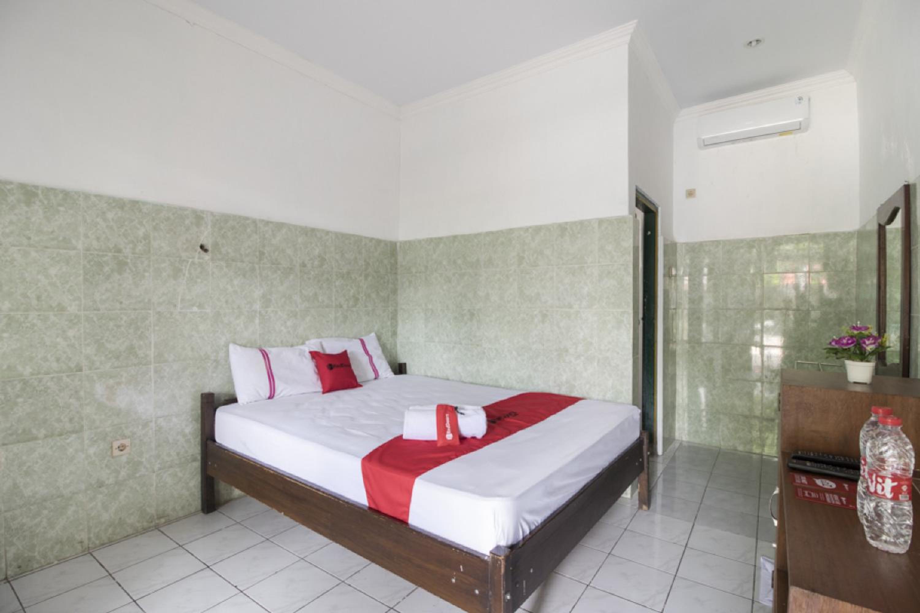 Double Room - Photo 2