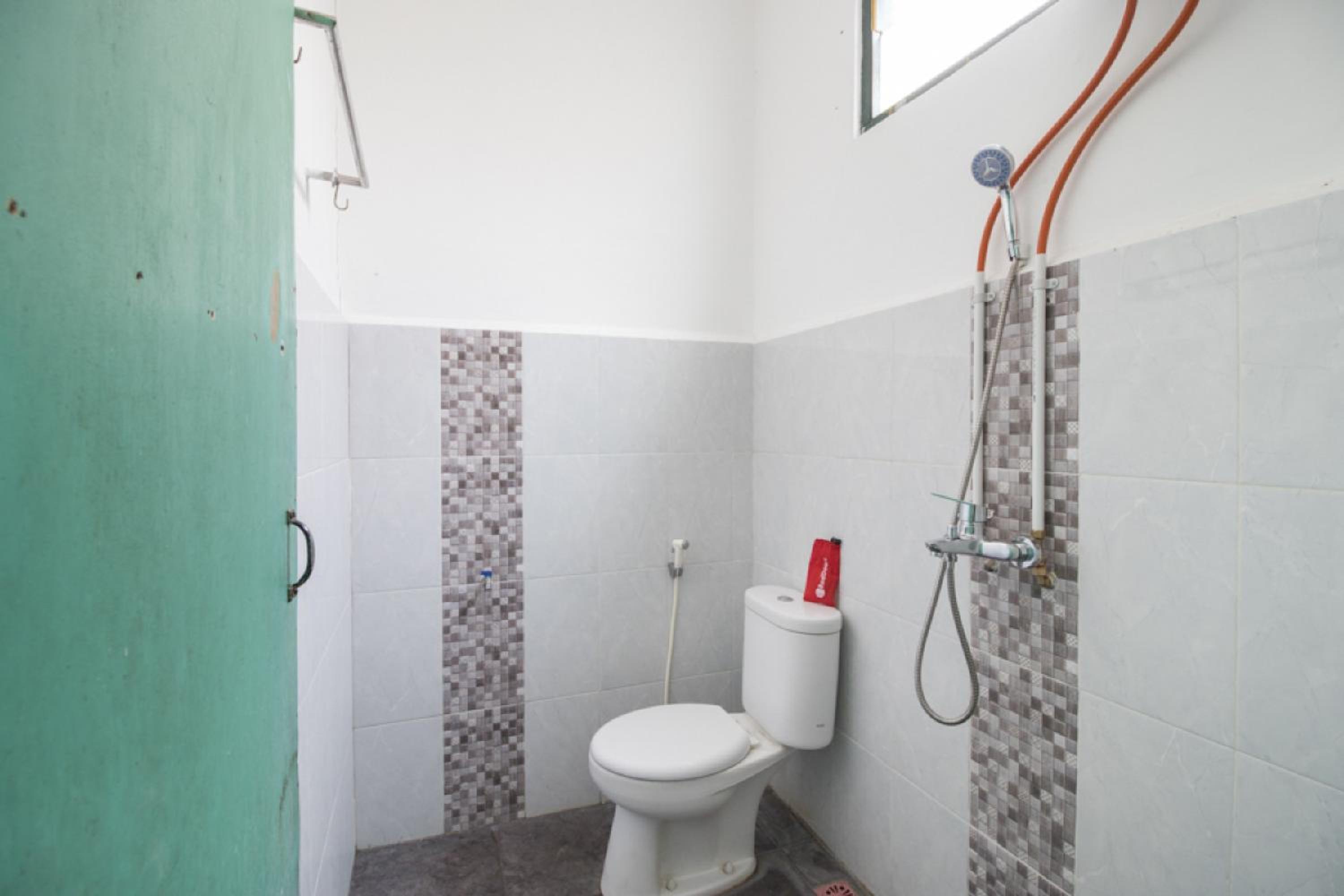 Double Room - Photo 8