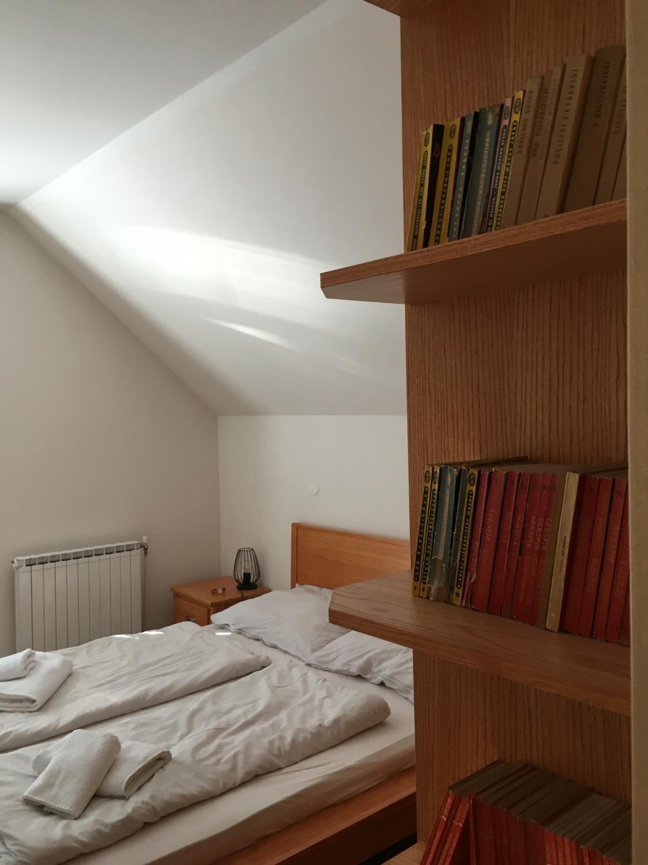 One-Bedroom Apartment with Balcony - Photo 15