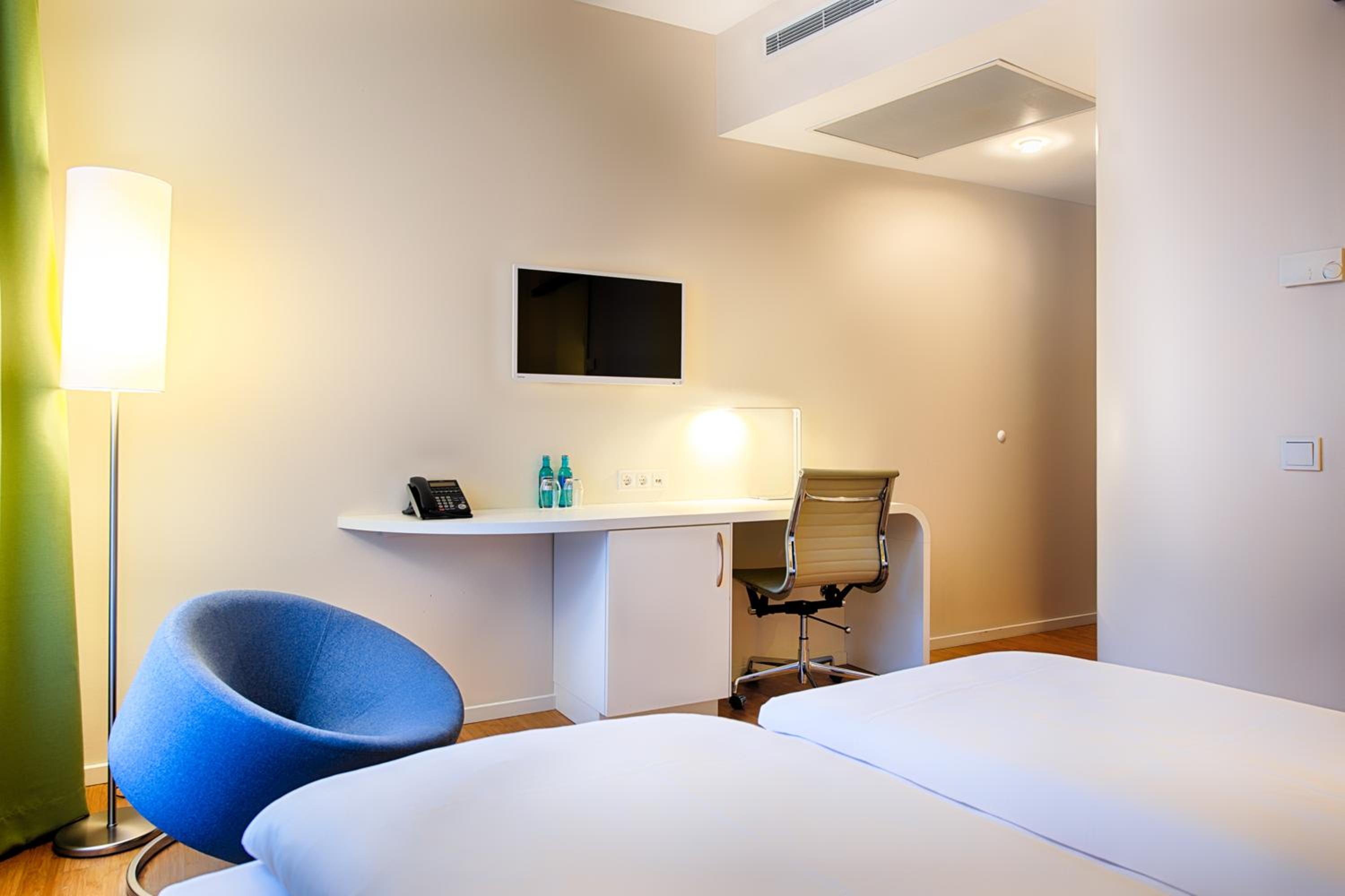Business Double Room photo 2