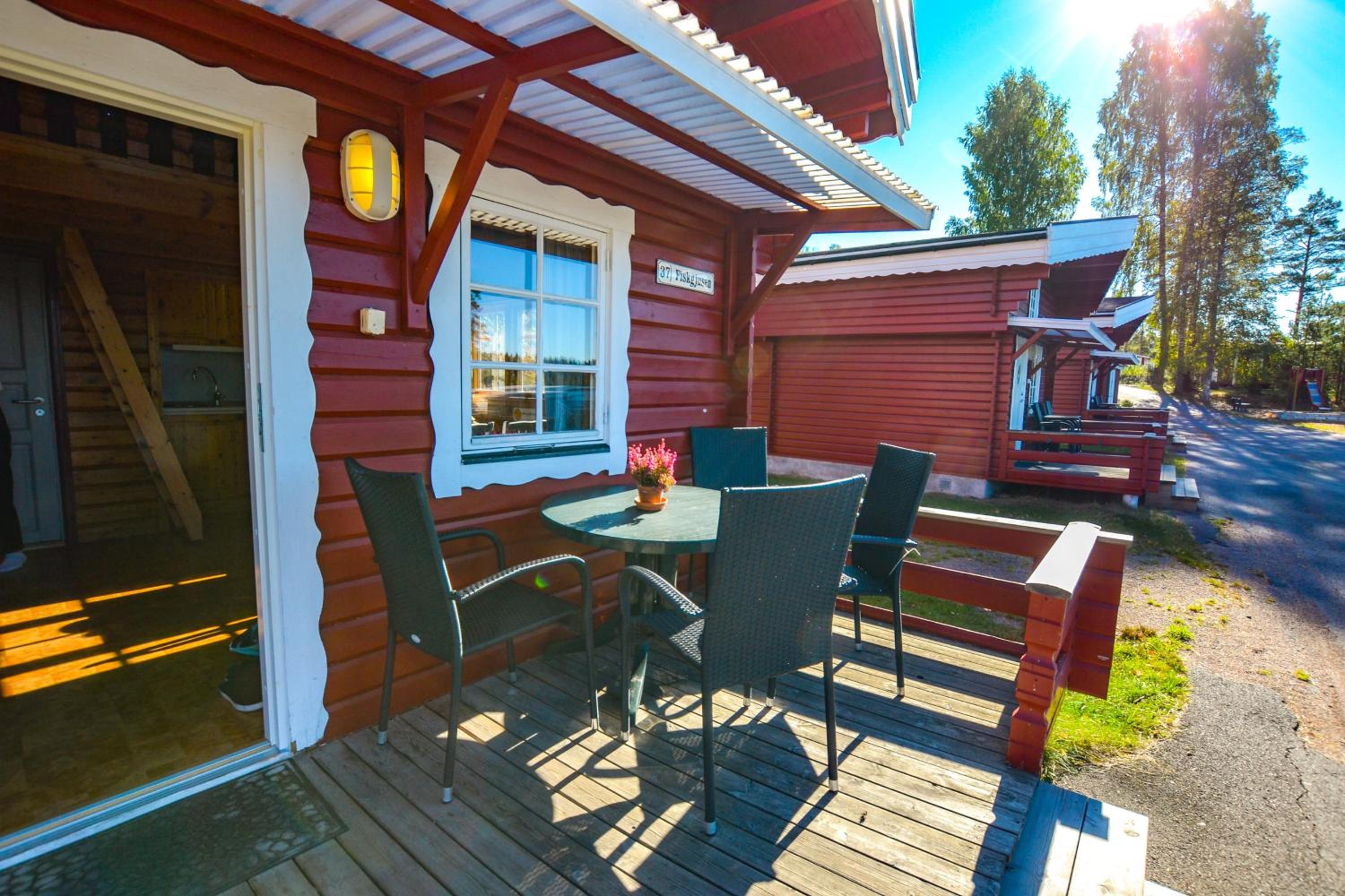 One-Bedroom House - Photo 4