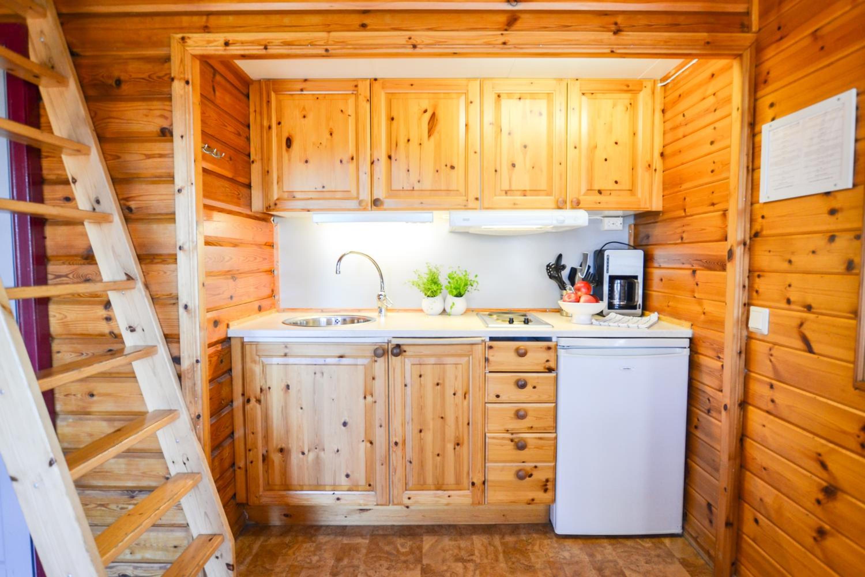 One-Bedroom House - Photo 9