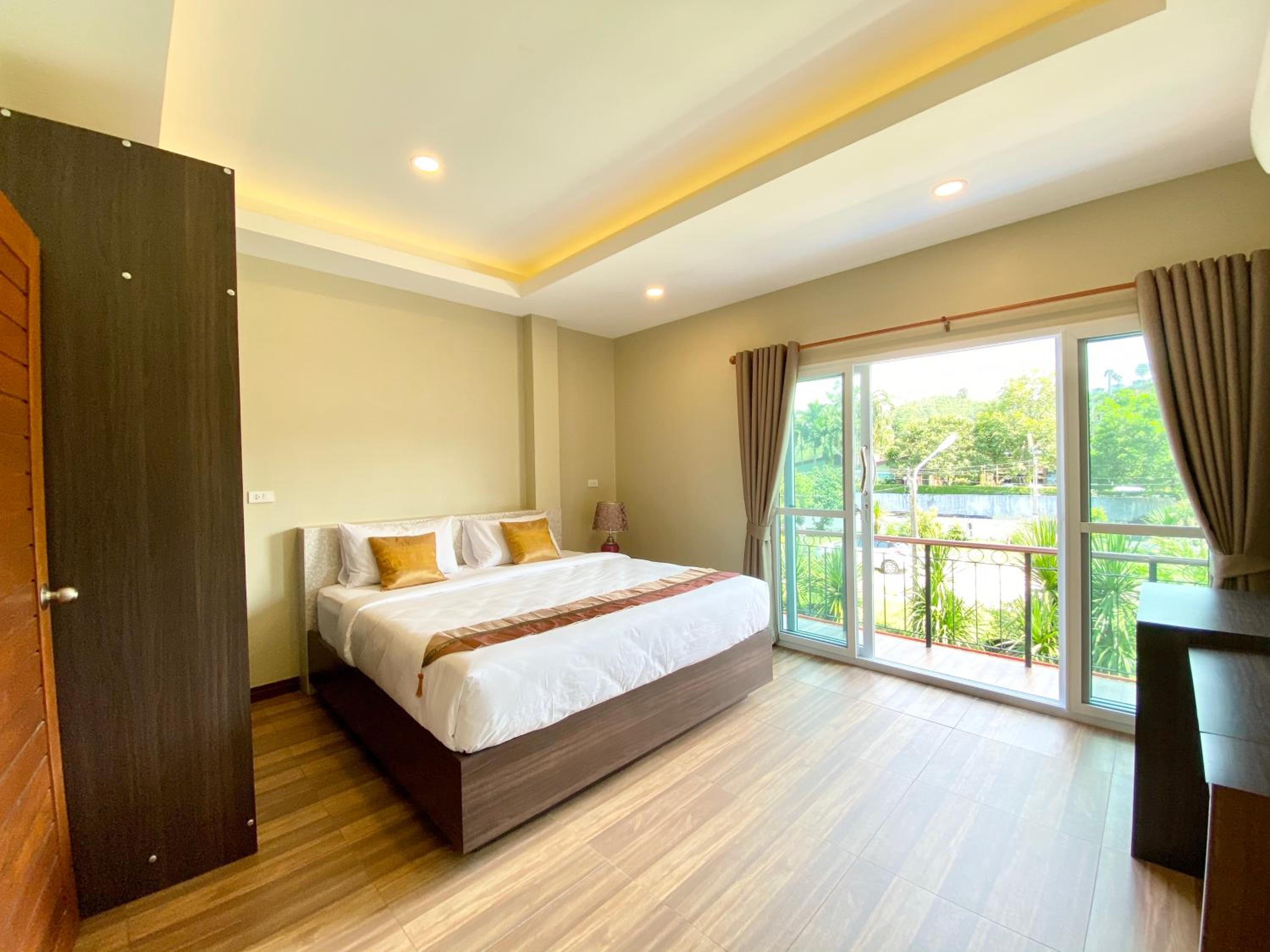 Two-Bedroom Villa with Private Pool - Photo 9