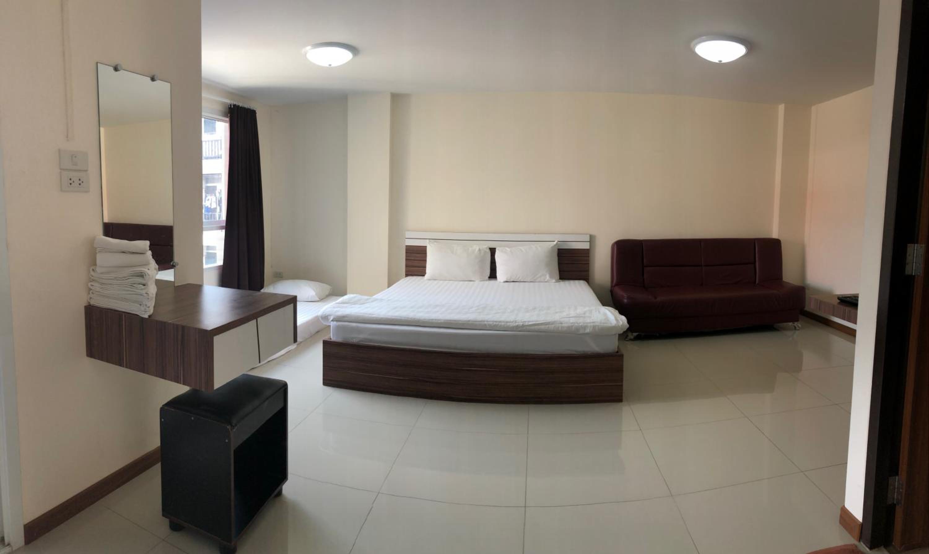 Family Room - Photo 8