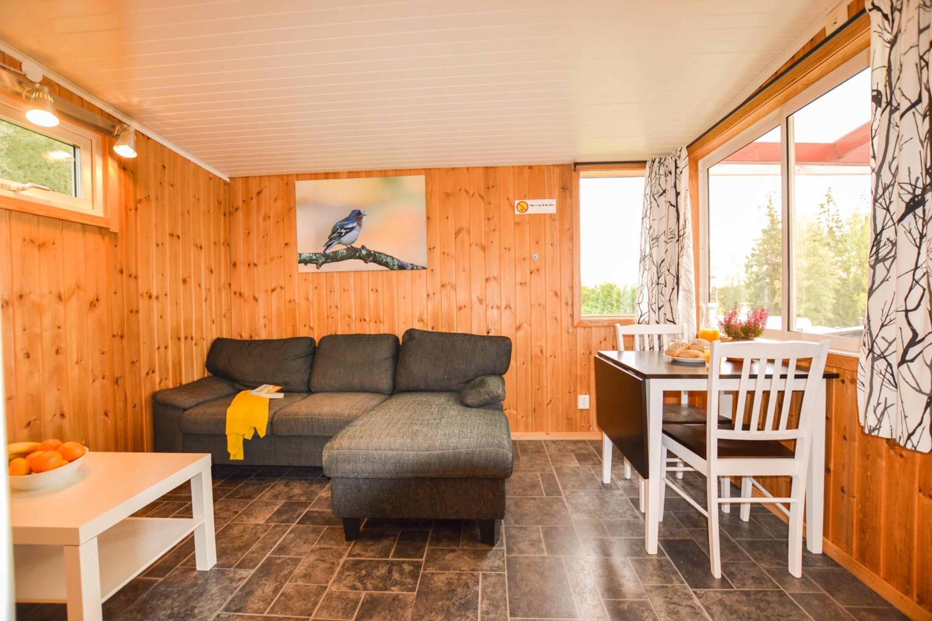 One-Bedroom House photo 2
