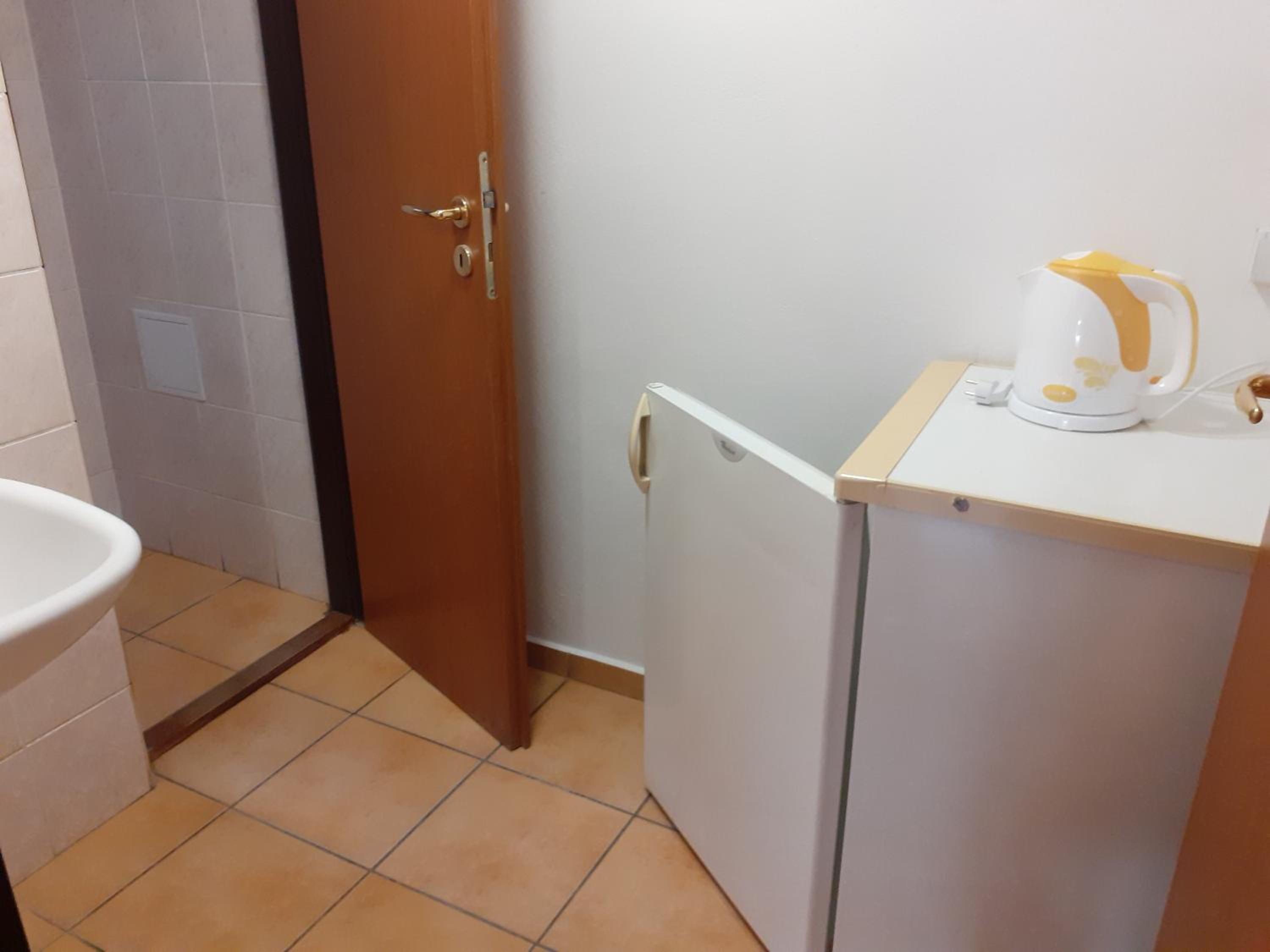 Triple Room with Bathroom photo 2