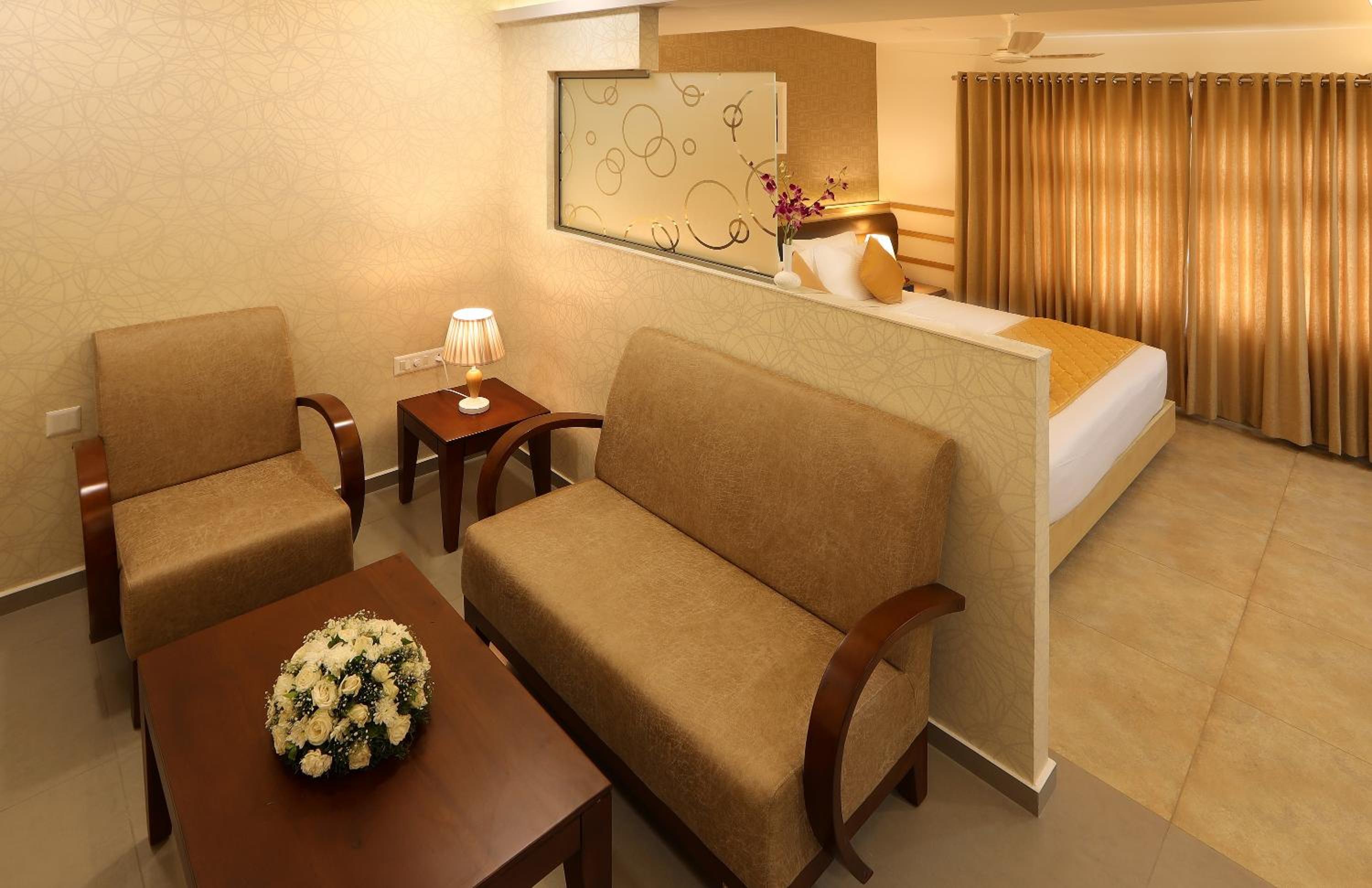Large Double Room photo 3