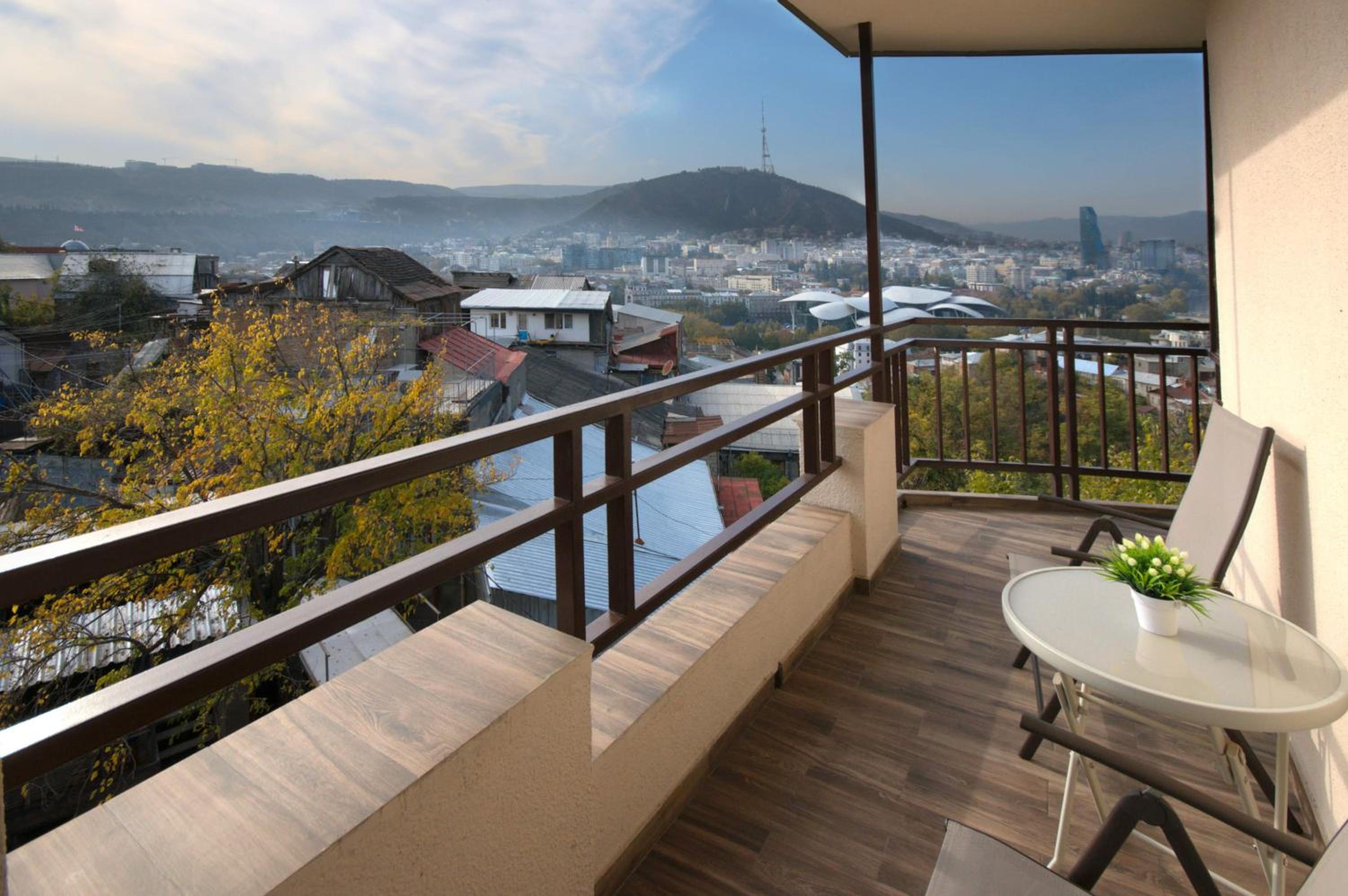 Deluxe Double or Twin Room with Balcony - Photo 4