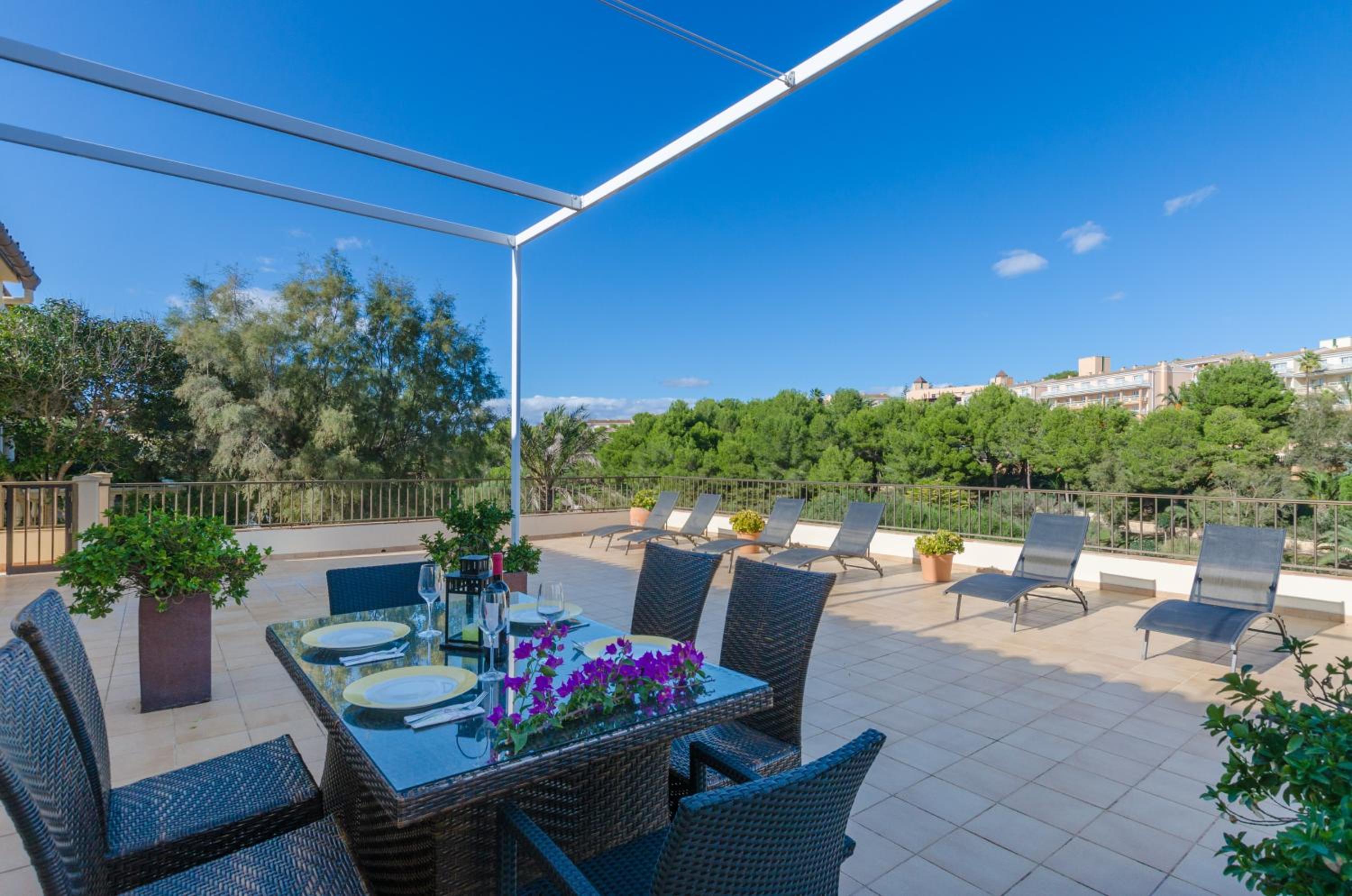 Apartment with Sea View