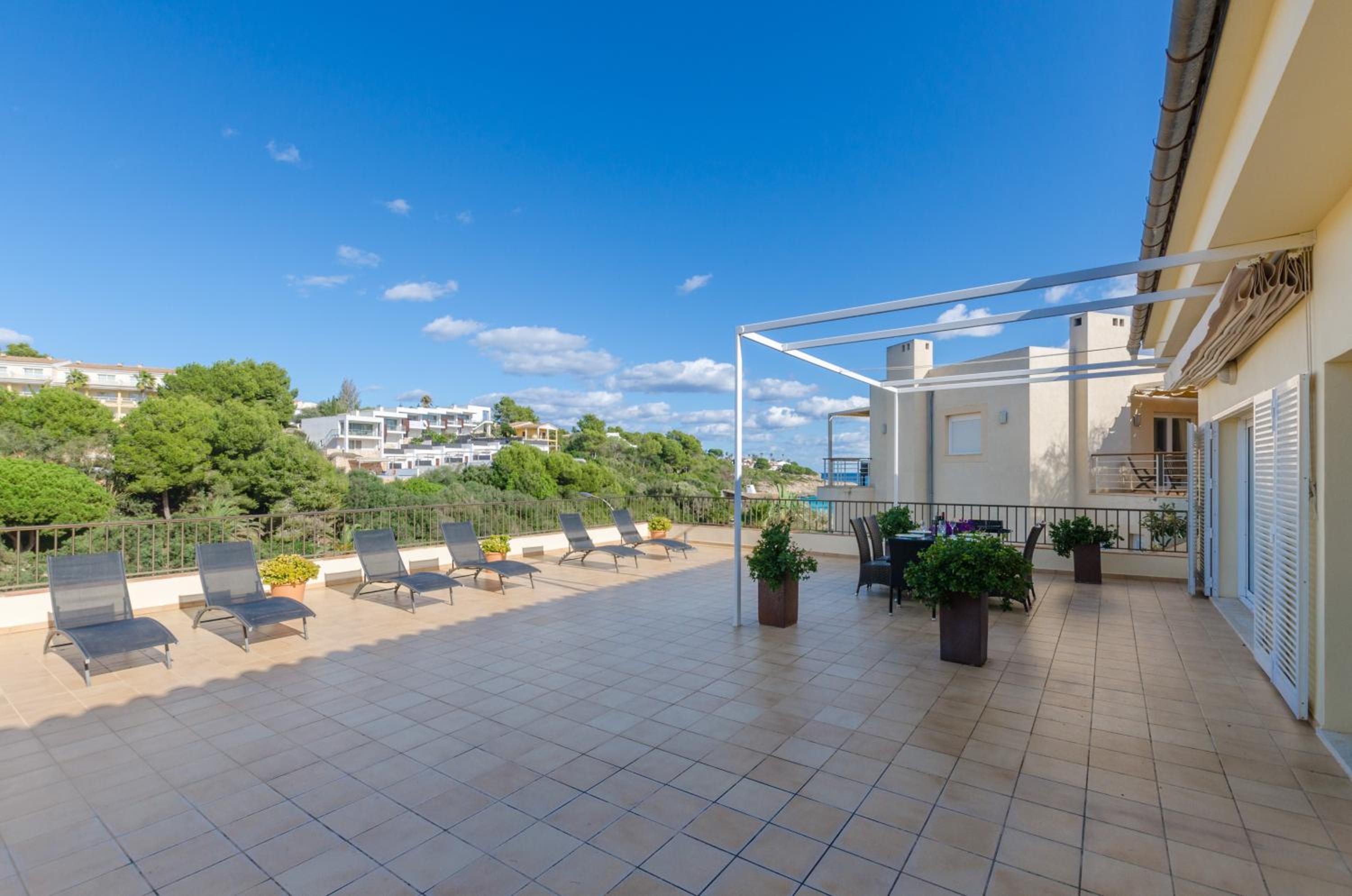 Apartment with Sea View