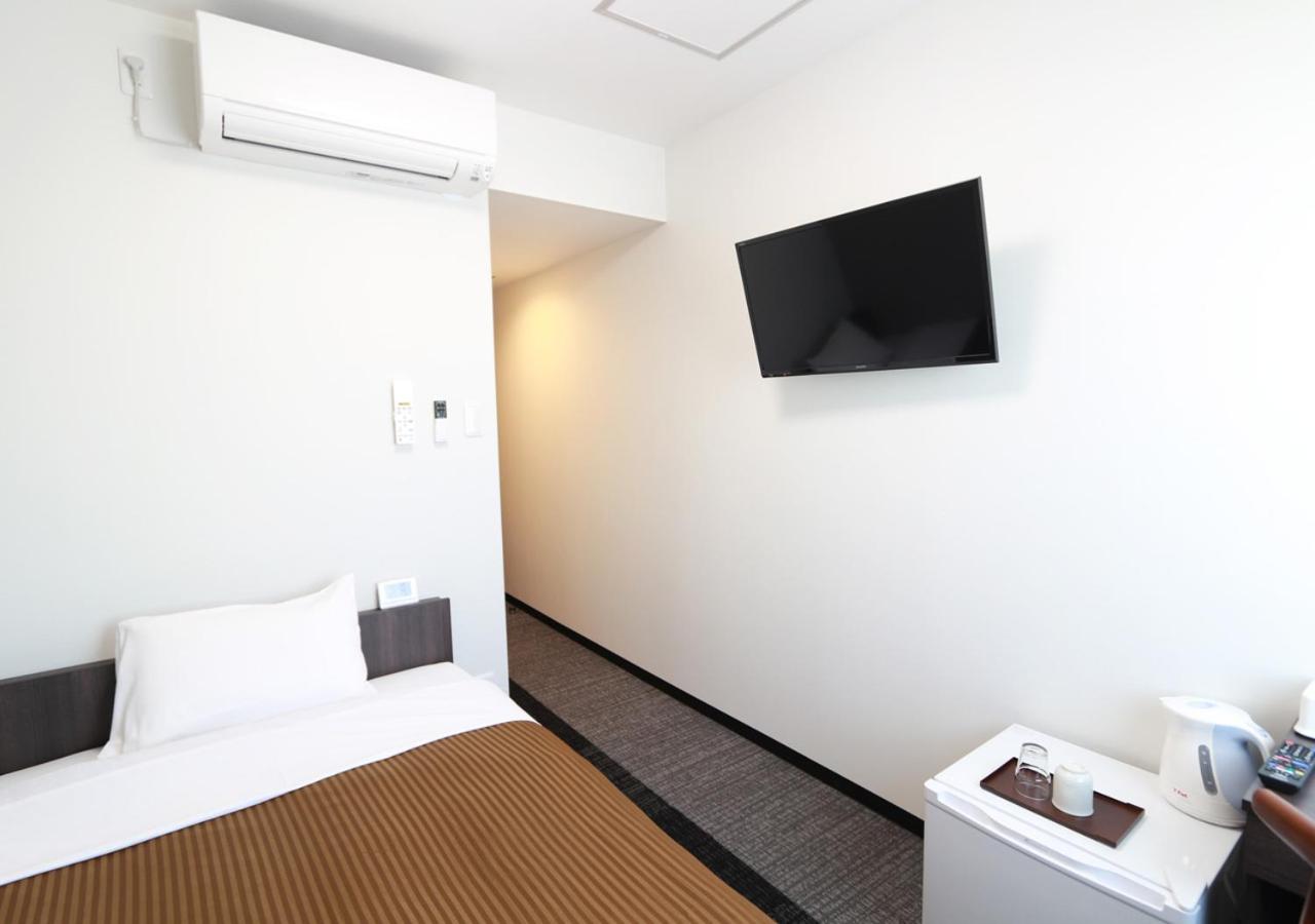 Single Room - Non-Smoking - Photo 16