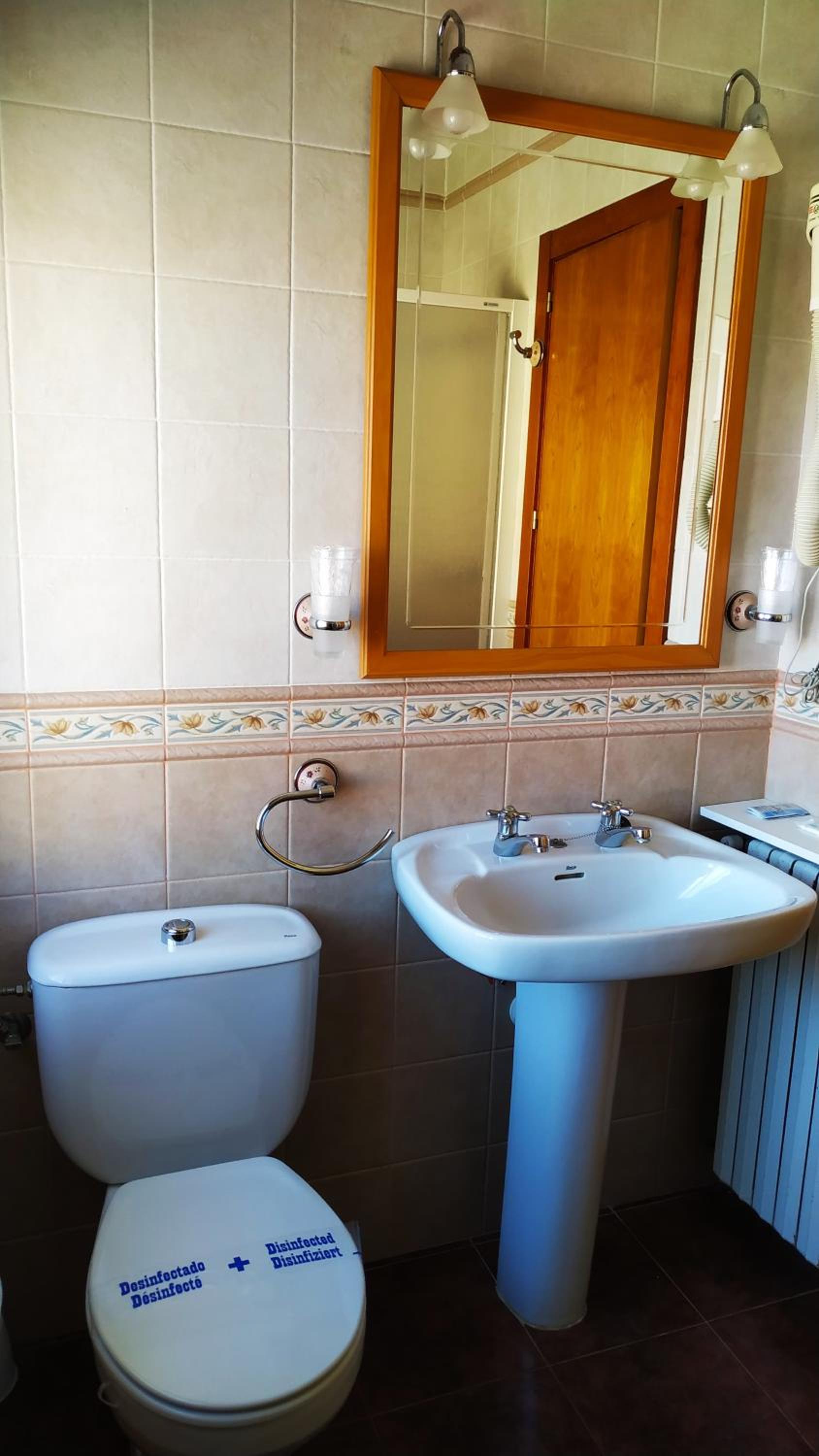 Standard Triple Room photo 3