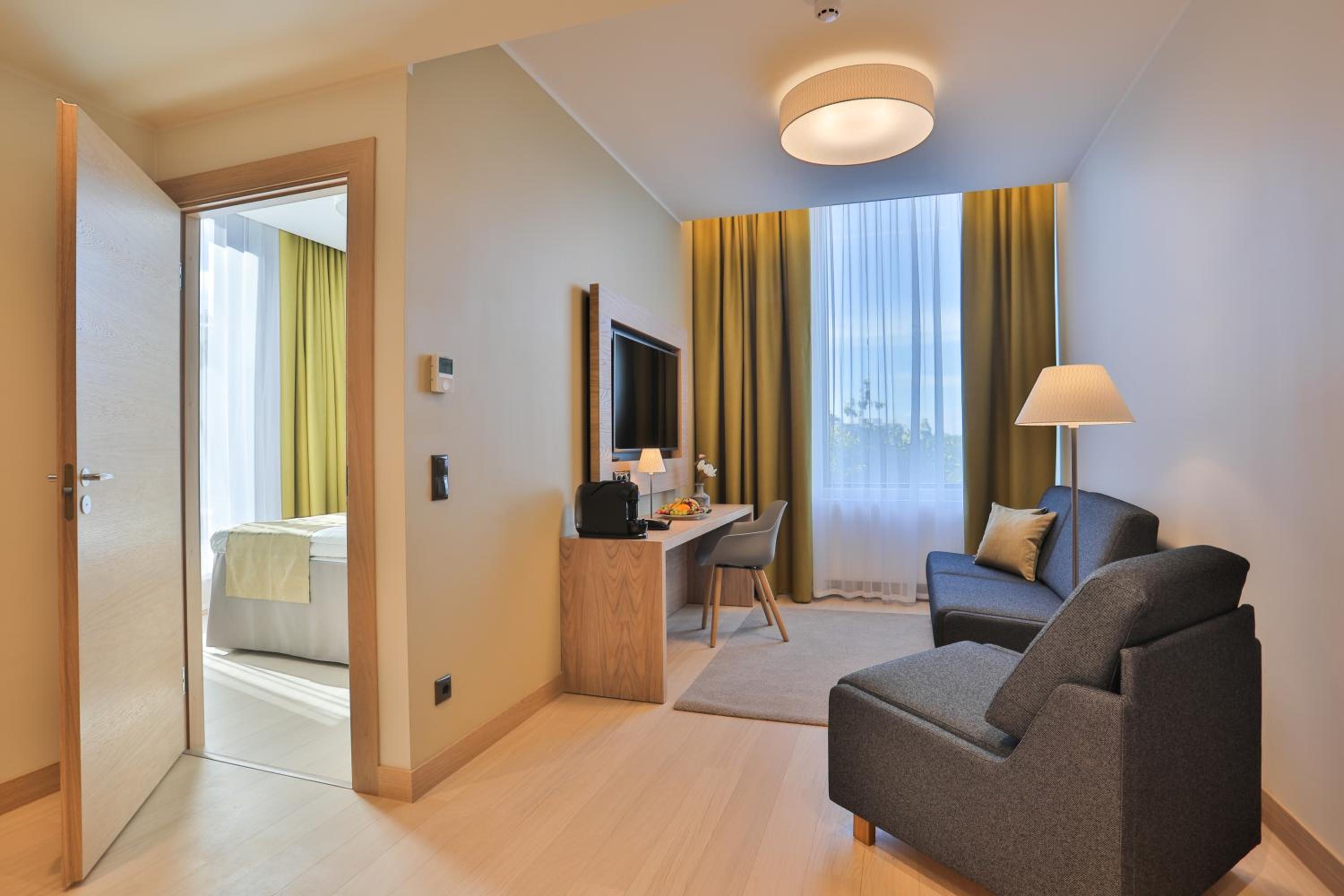 Zen Suite with Spa Bath and Balcony photo 2