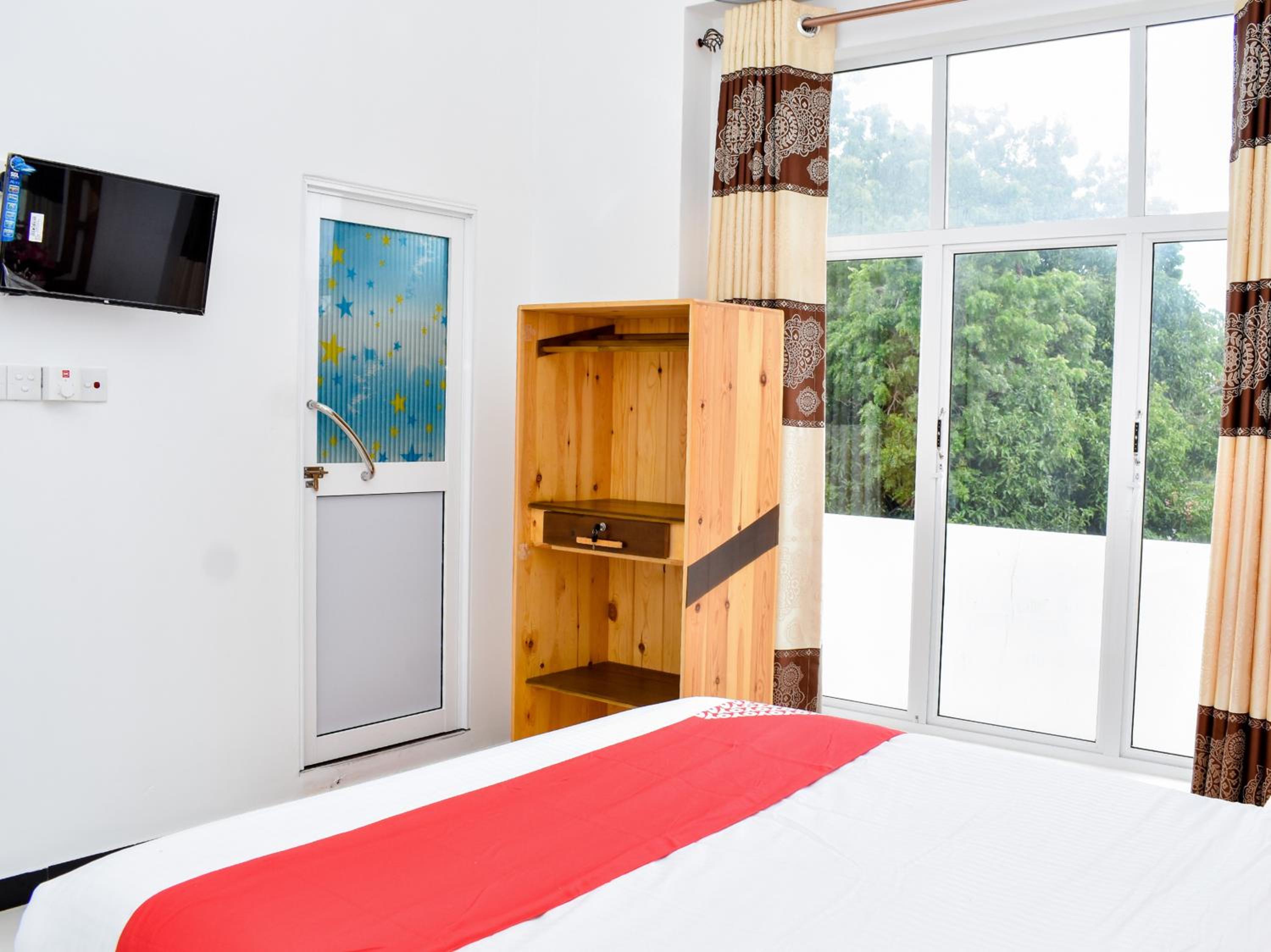 Deluxe Double Room photo 2