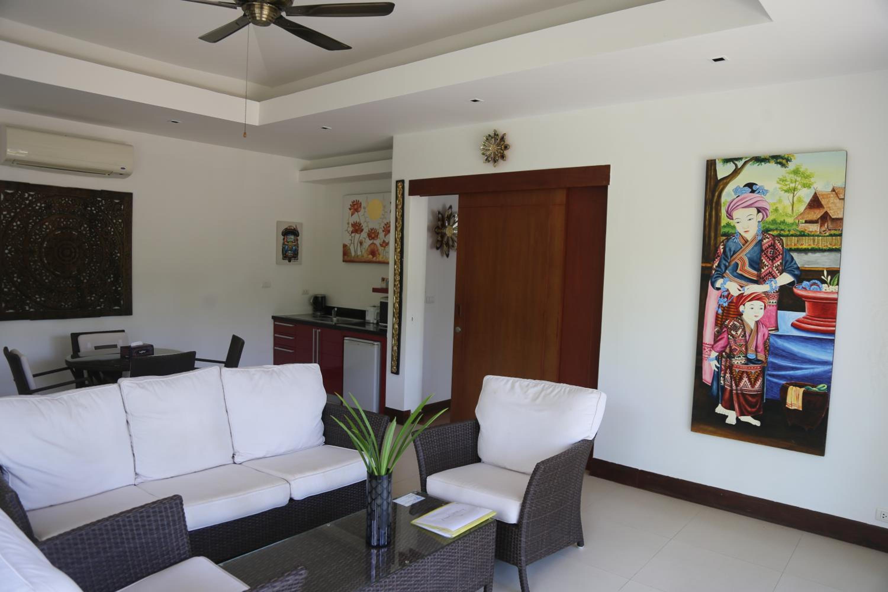 Deluxe Beach Suite - Photo 43