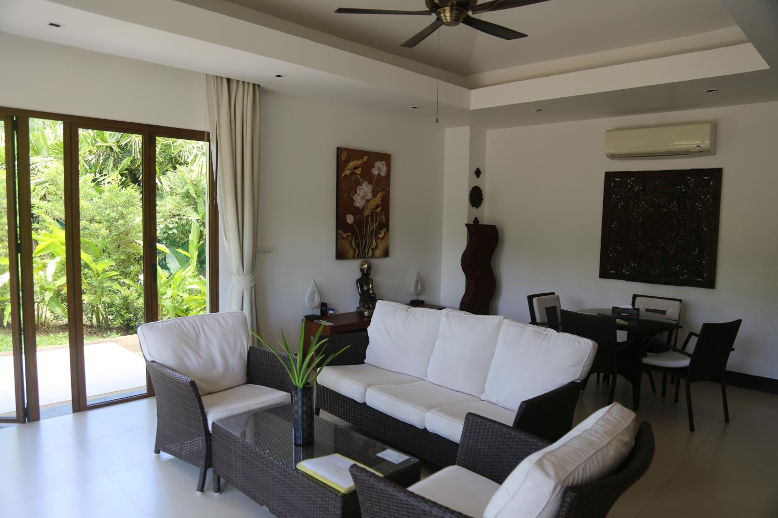 Deluxe Beach Suite - Photo 41