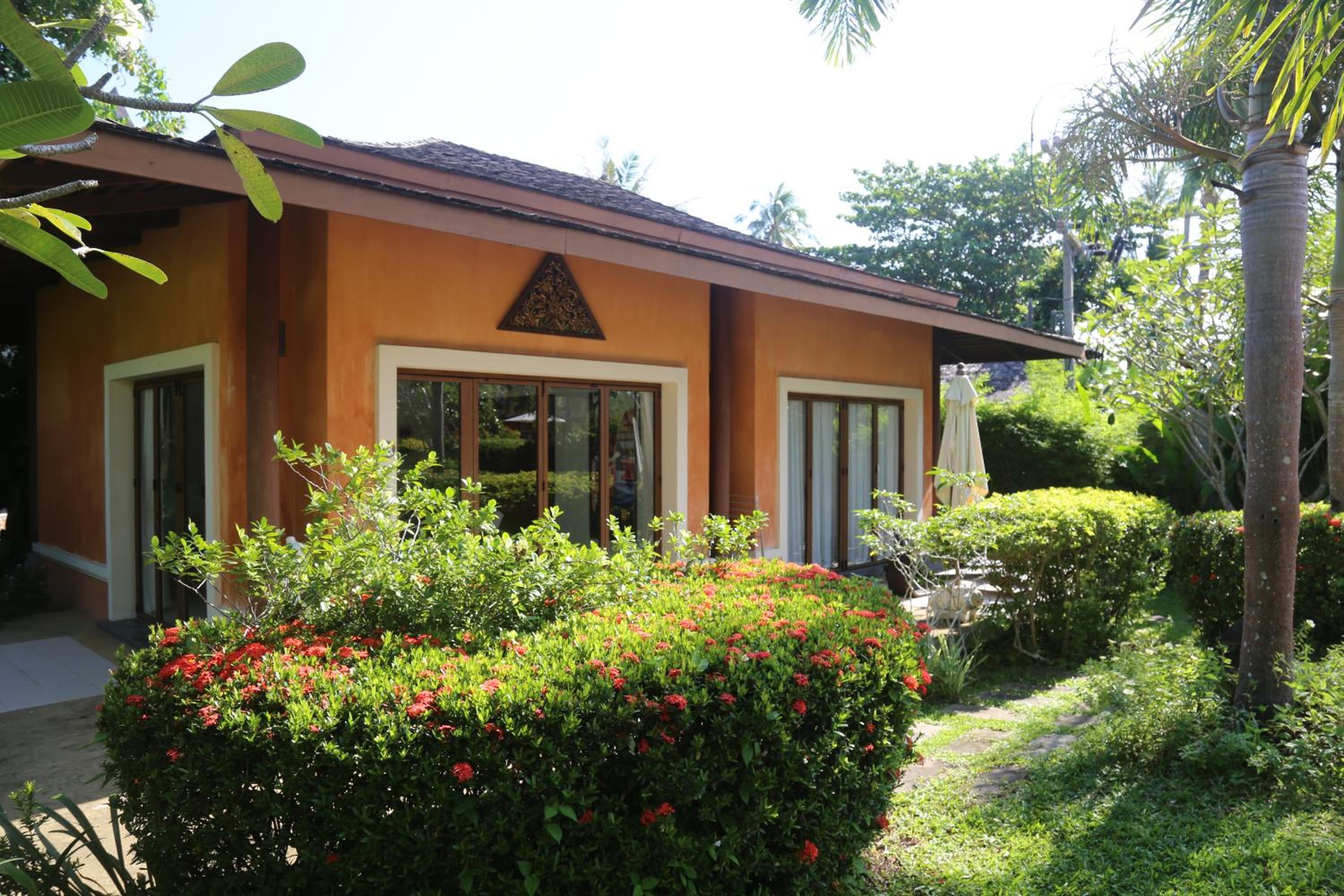 Deluxe Beach Suite - Photo 38