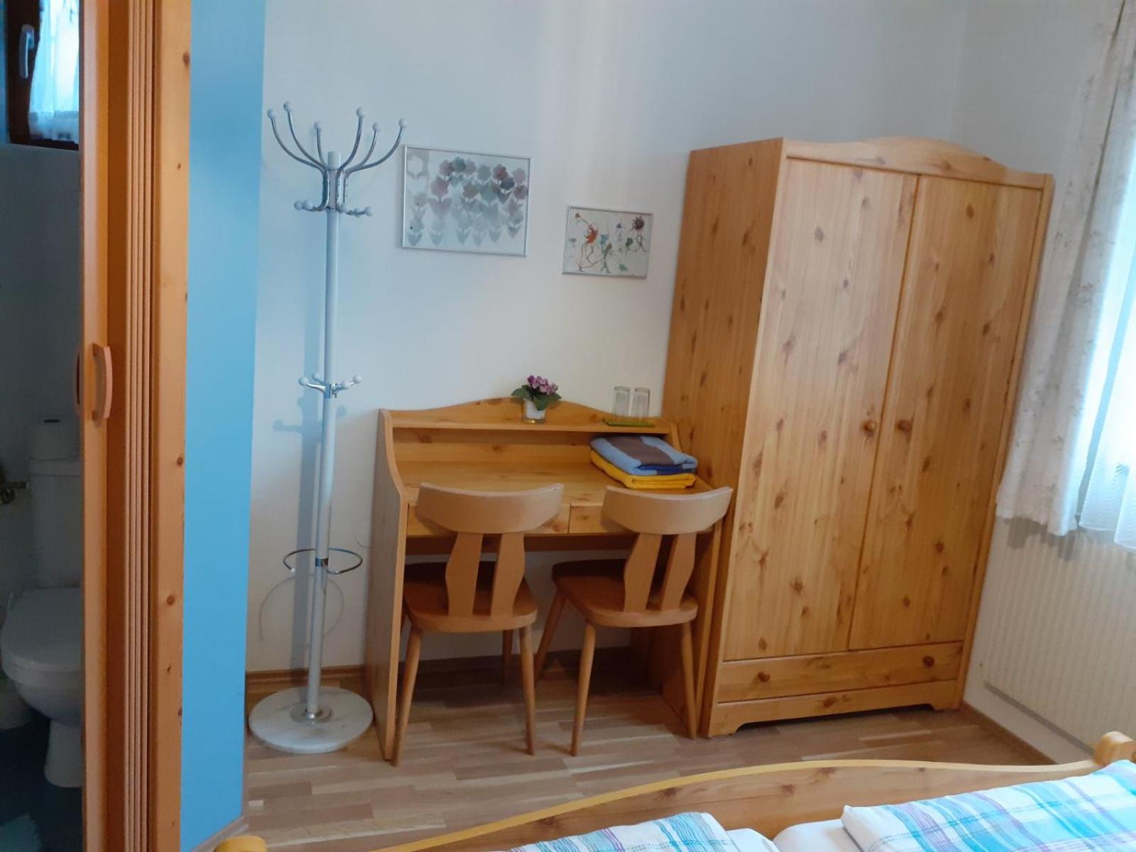Standard Double Room - Photo 17