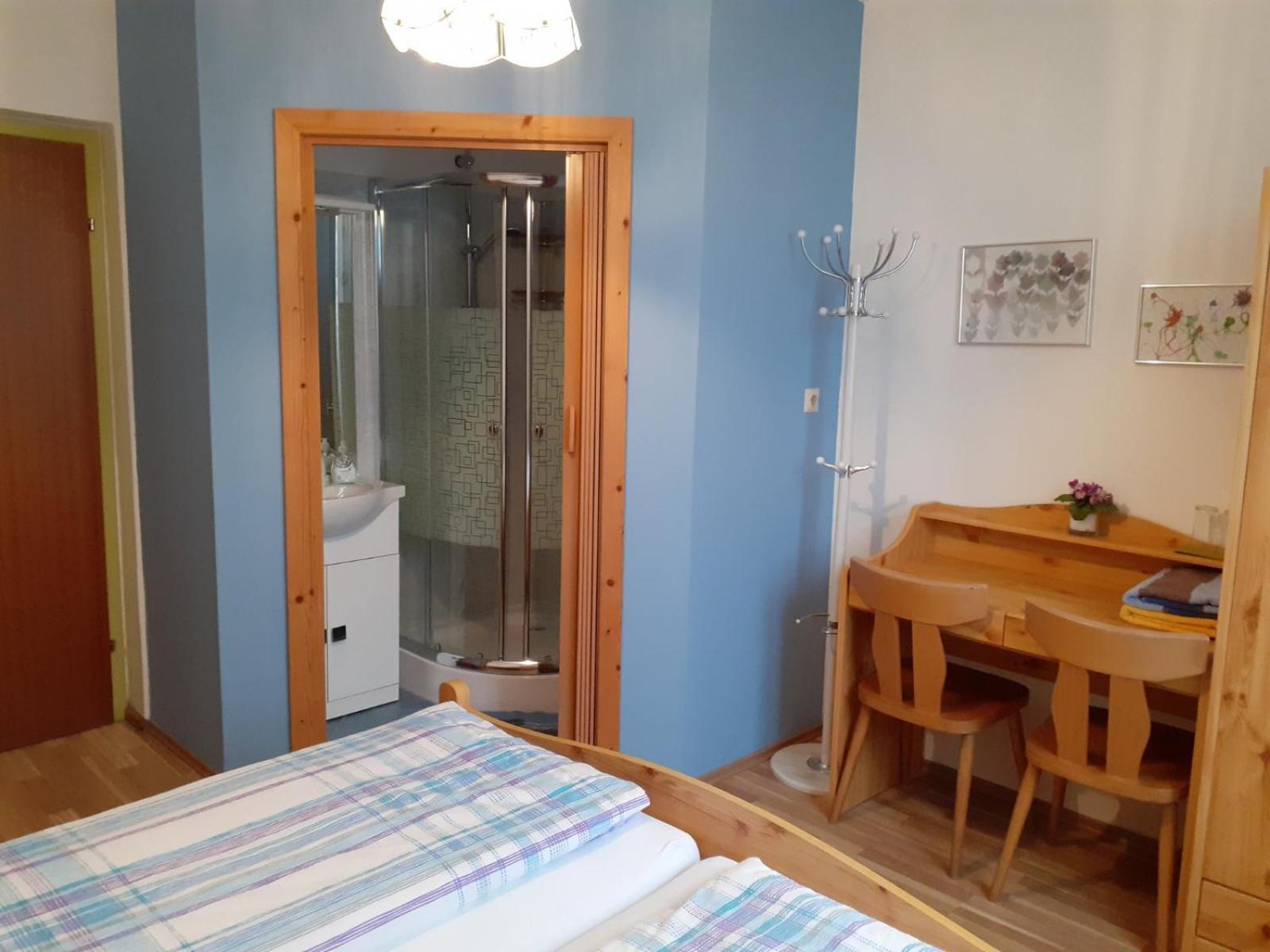 Standard Double Room - Photo 16