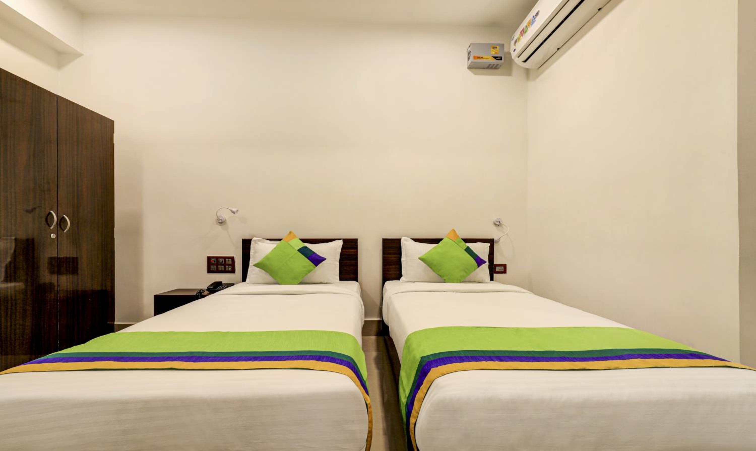 Deluxe Double or Twin Room - Photo 3
