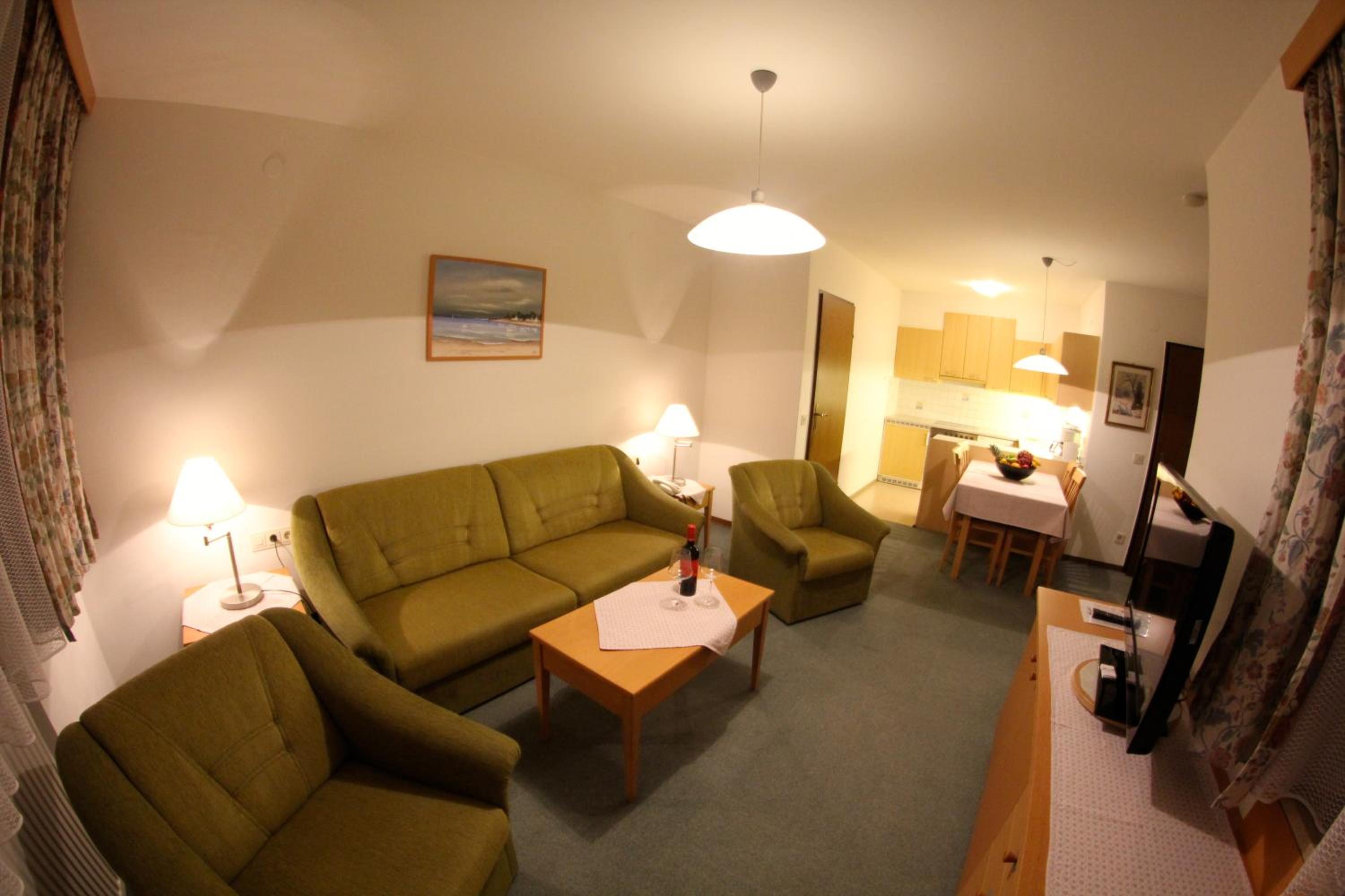 One-Bedroom Apartment with Balcony photo 1