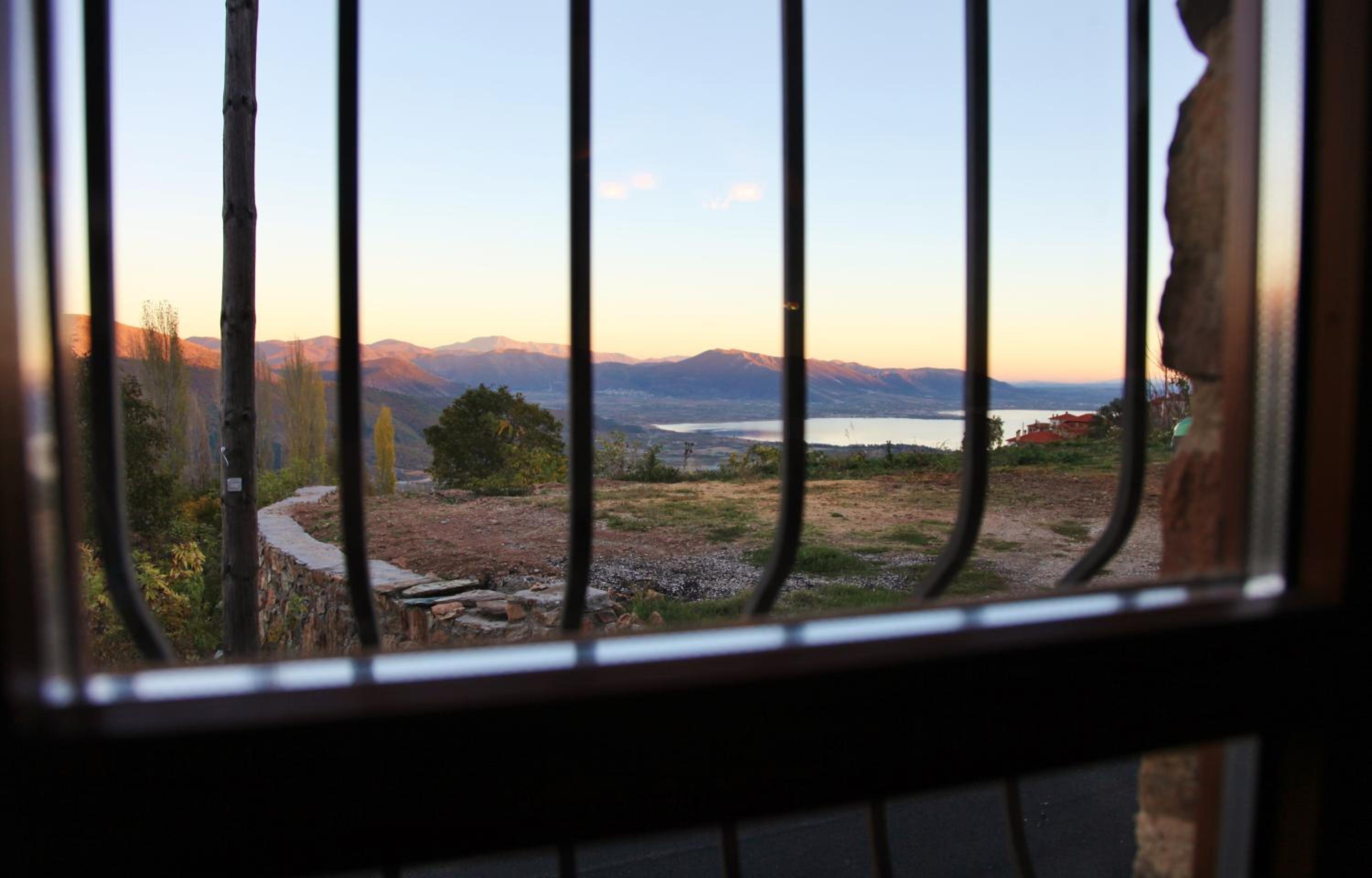 Double Room with Lake View and Fireplace
