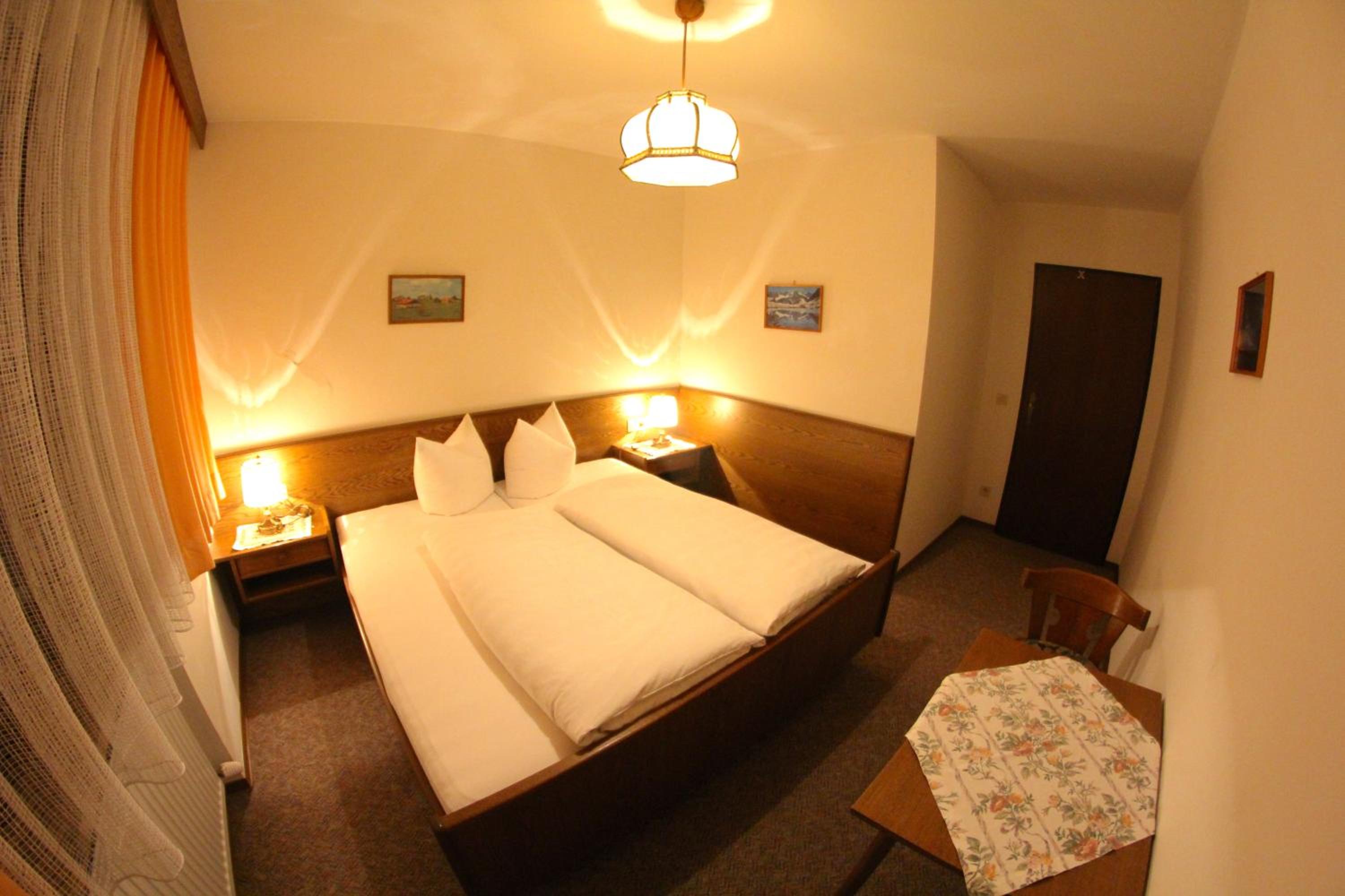 Comfort Two-Bedroom Apartment with Balcony photo 1