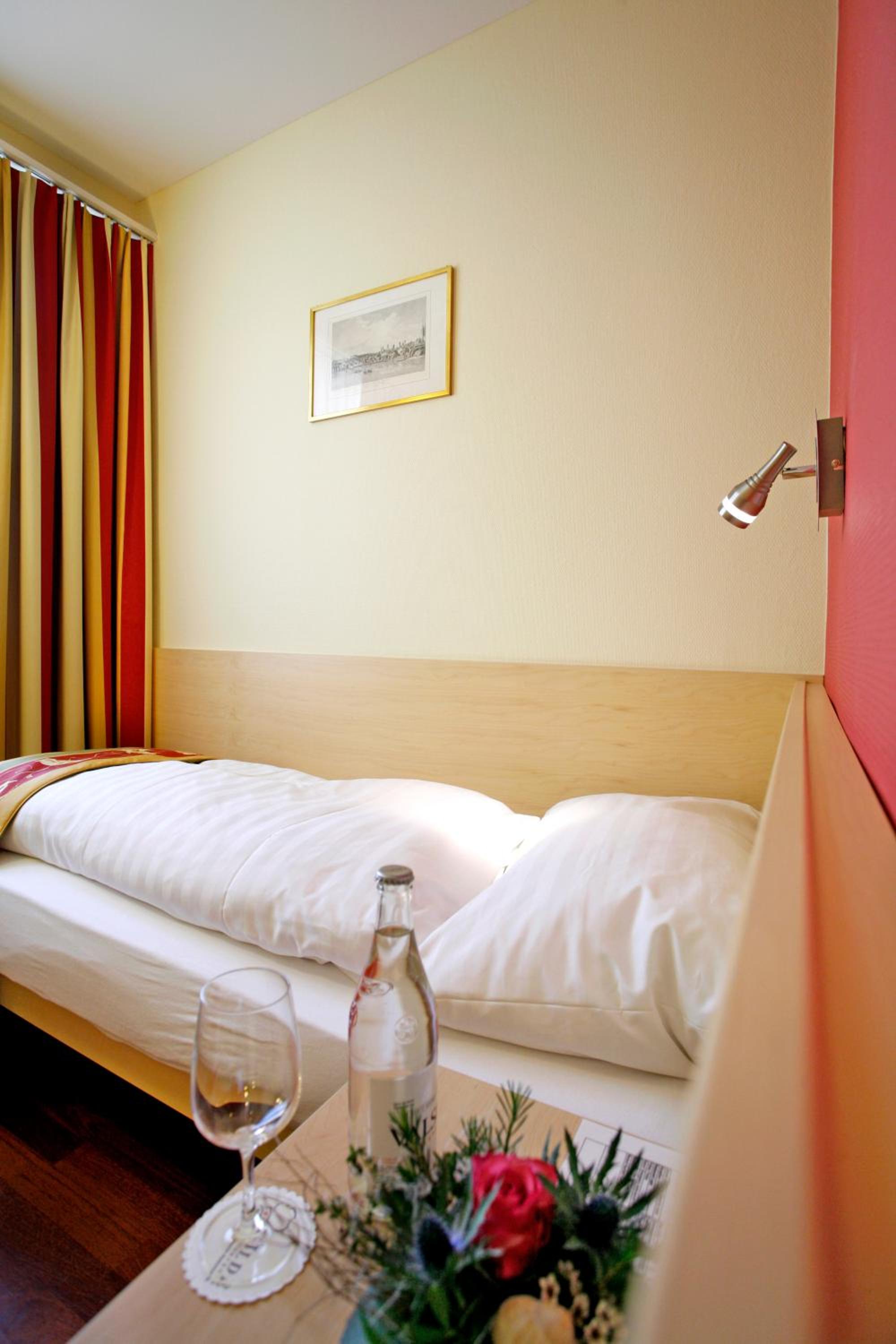 Business Room - Photo 1