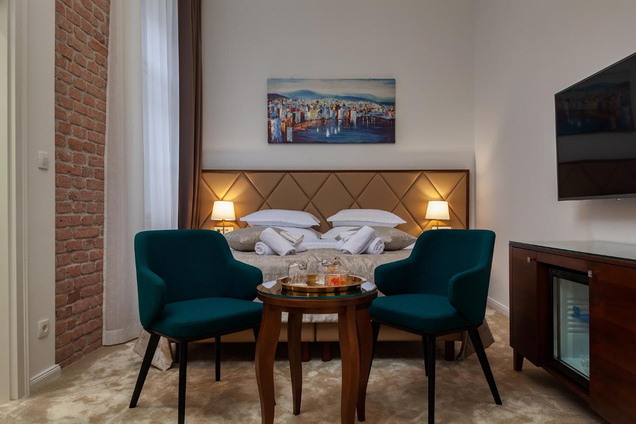 Standard King Room