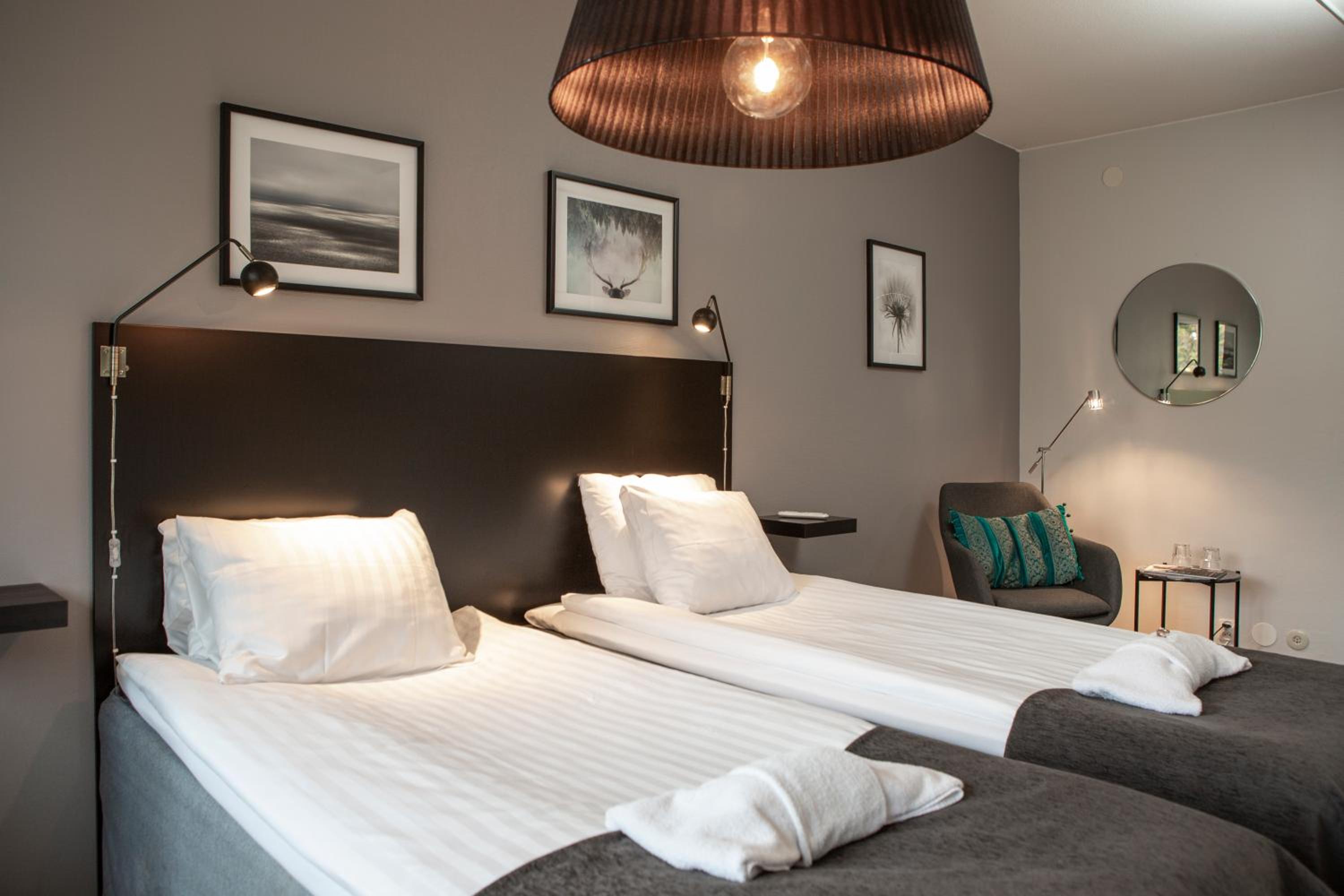 Standard Twin Room - Photo 1