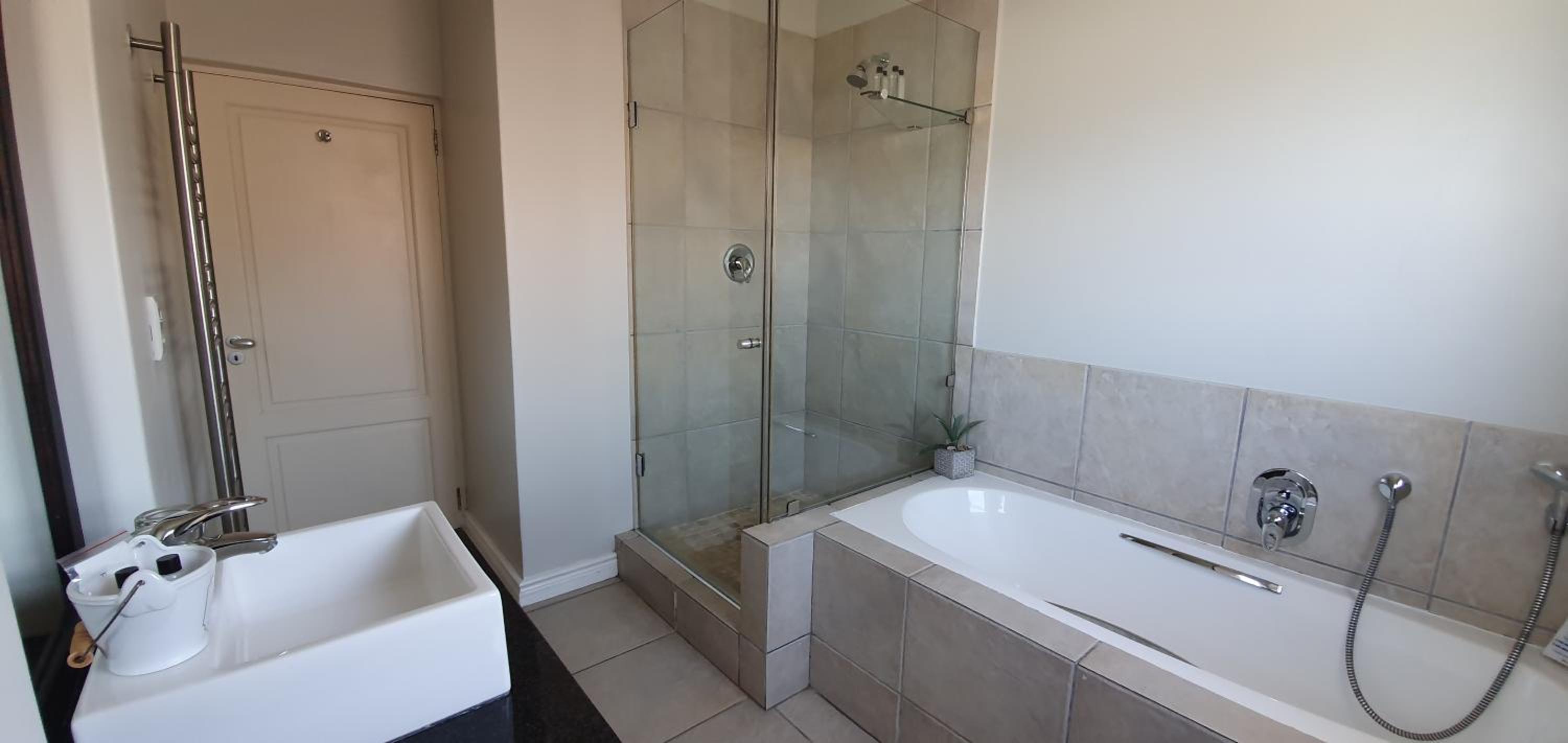 Family Room - Photo 5