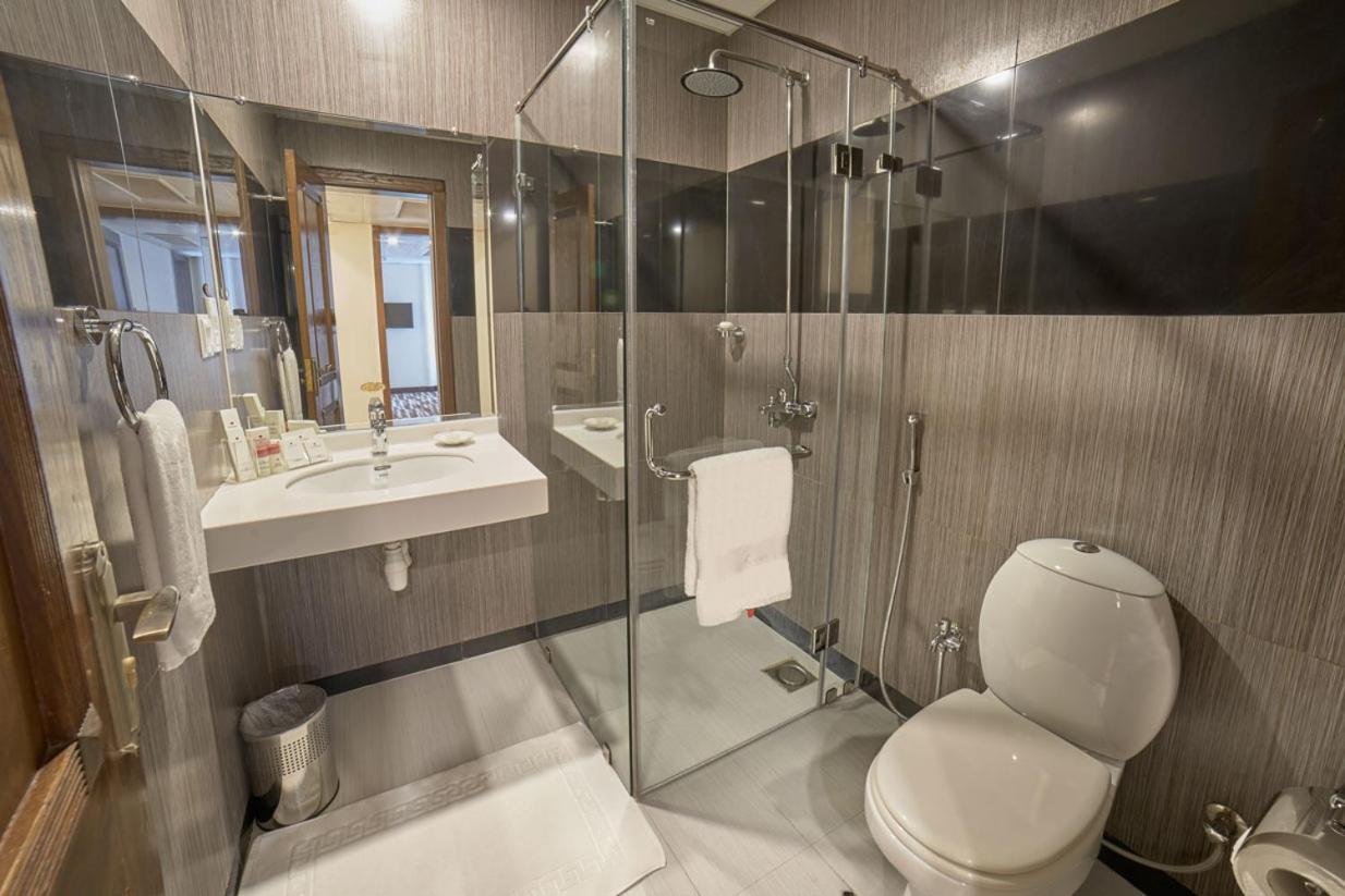 Deluxe Suite - Photo 1