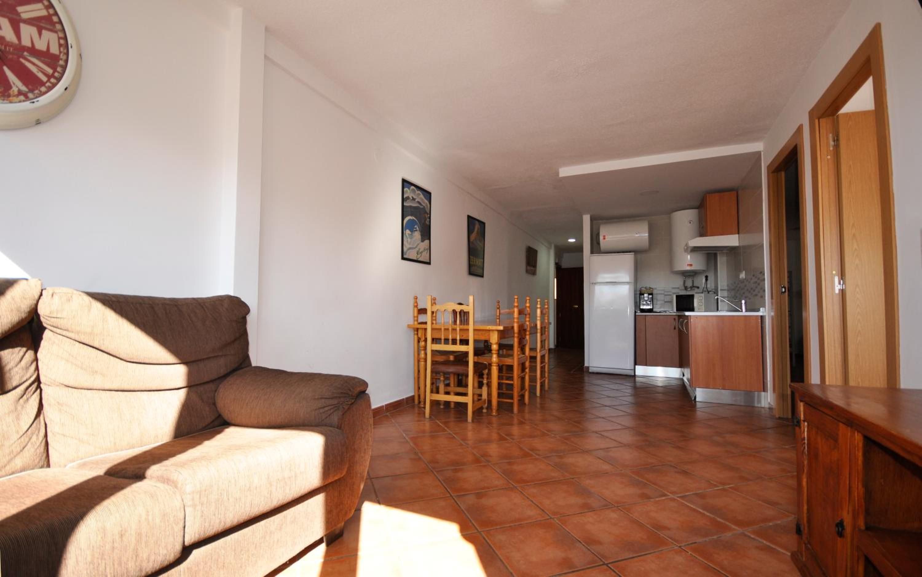 Two-Bedroom Apartment (8 Adults) photo 2