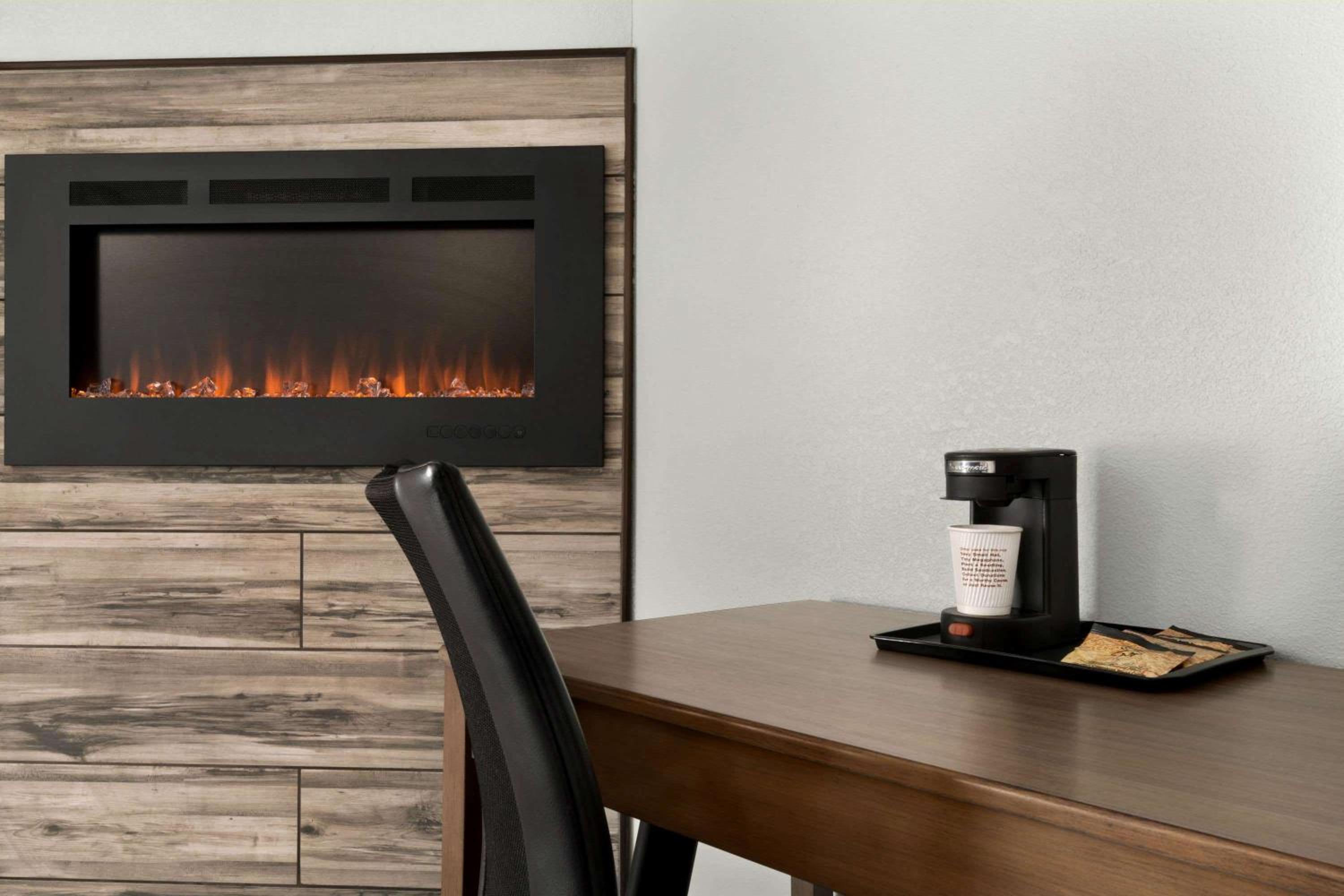 King Deluxe Fireplace River Balcony - Photo 6