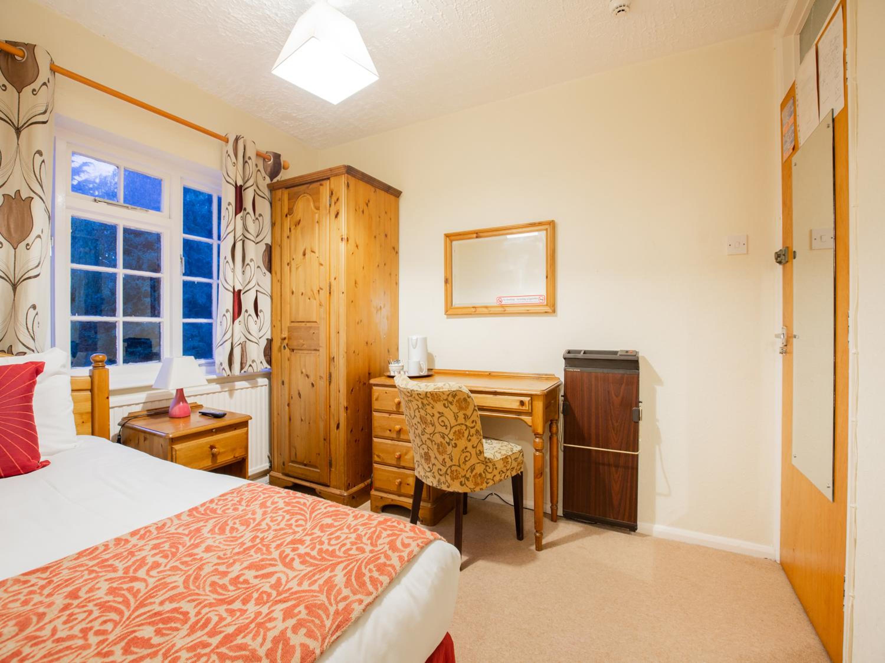 Standard Single Room photo 3