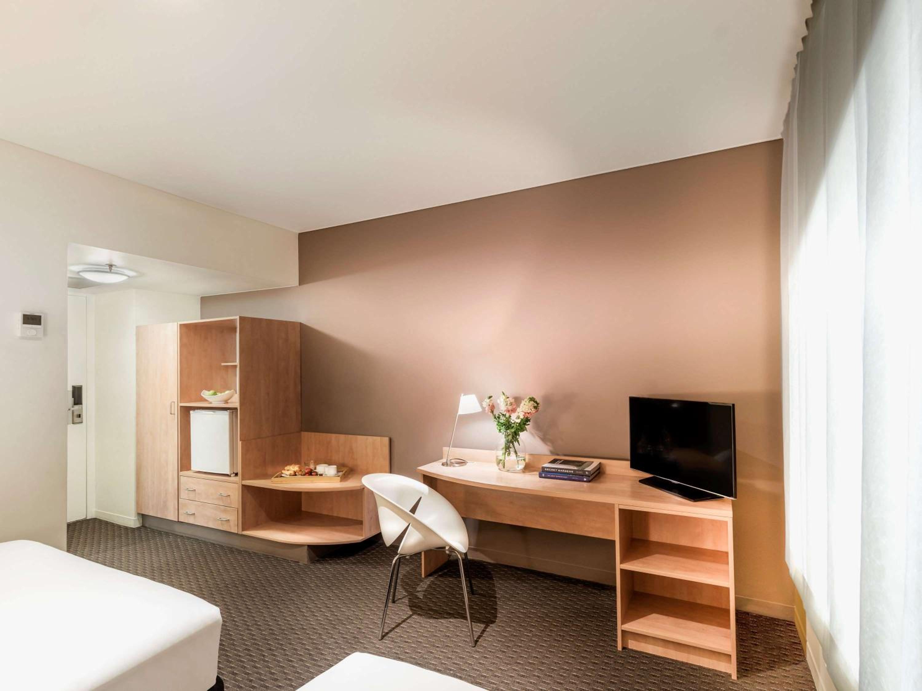 Standard Twin Room - Photo 13