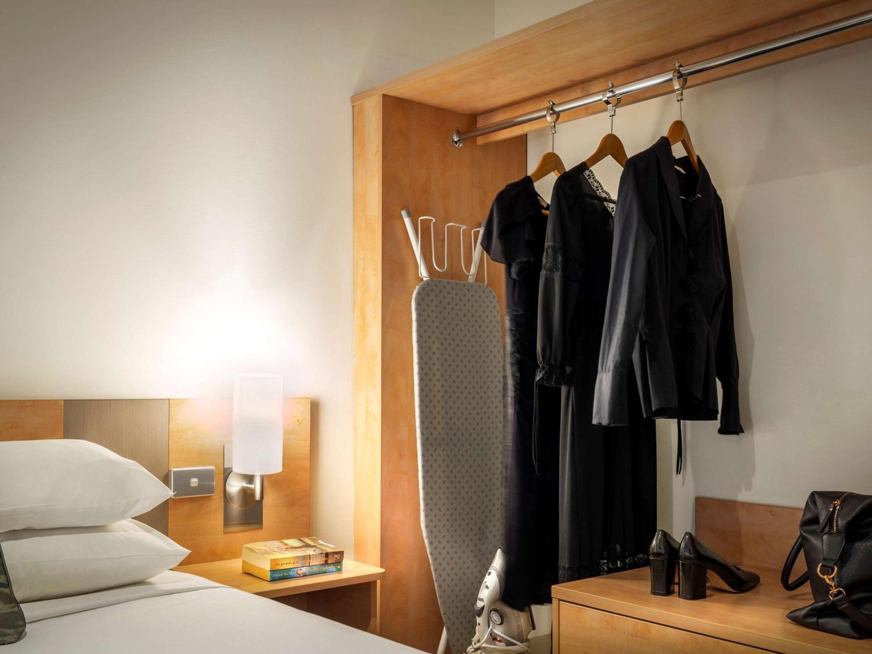 One-Bedroom Apartment - Photo 9